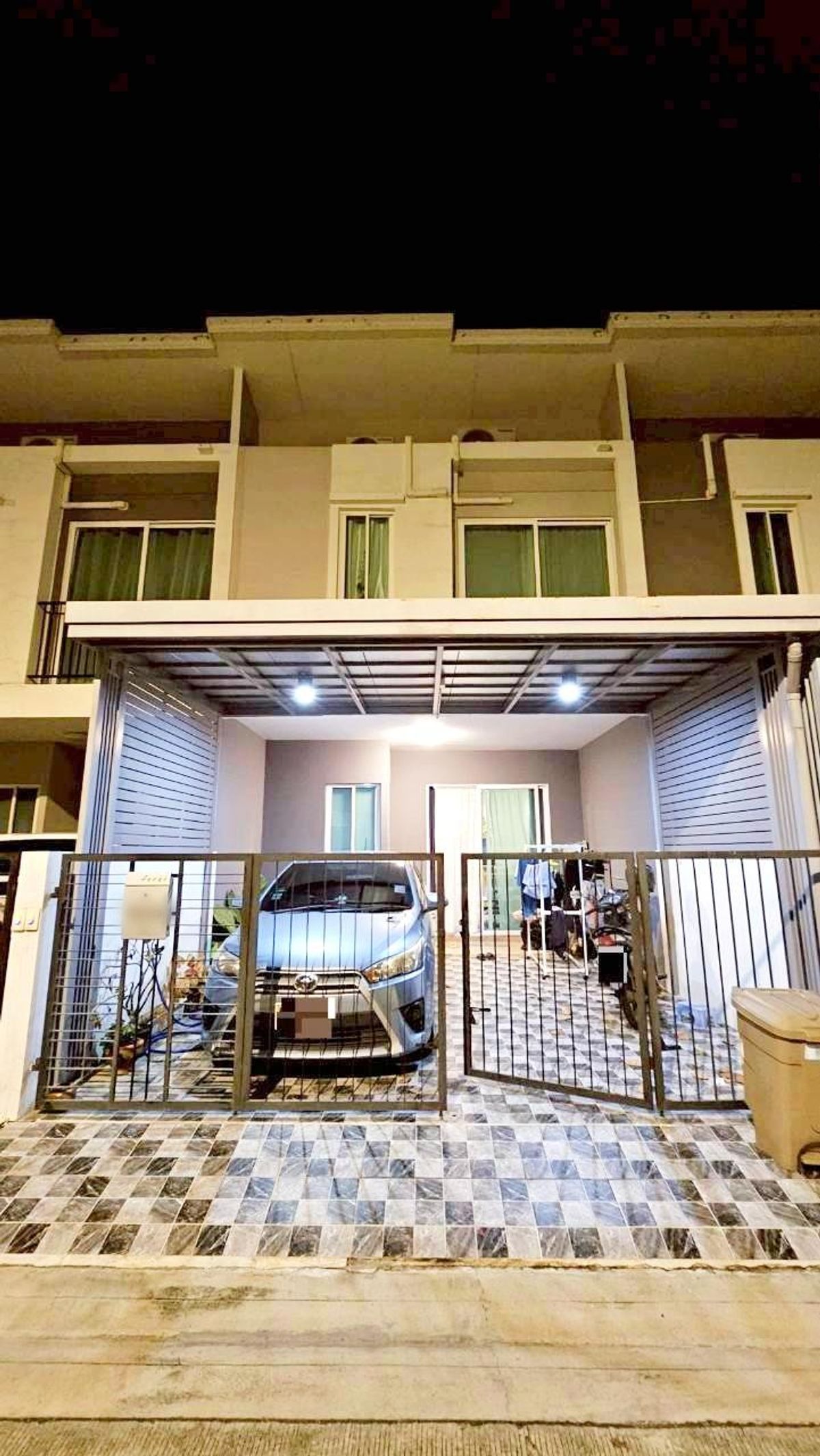 For SaleTownhomeNakhon Pathom : For sale: 2-storey townhouse, 17.4 sqw., Foret Pinklao-Phutthamonthon Sai 5, Nakhon Pathom, like new.