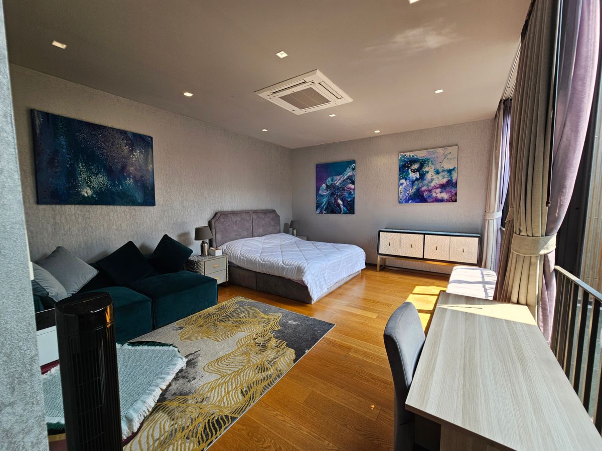 For SaleHouseBangna, Bearing, Lasalle : Ultra Luxury House for Sale - 1 of 6 Units in Thailand Near Mega Bangna, 3 -story house for sale north, Ultra Luxury, the only one near Mega Bangna.