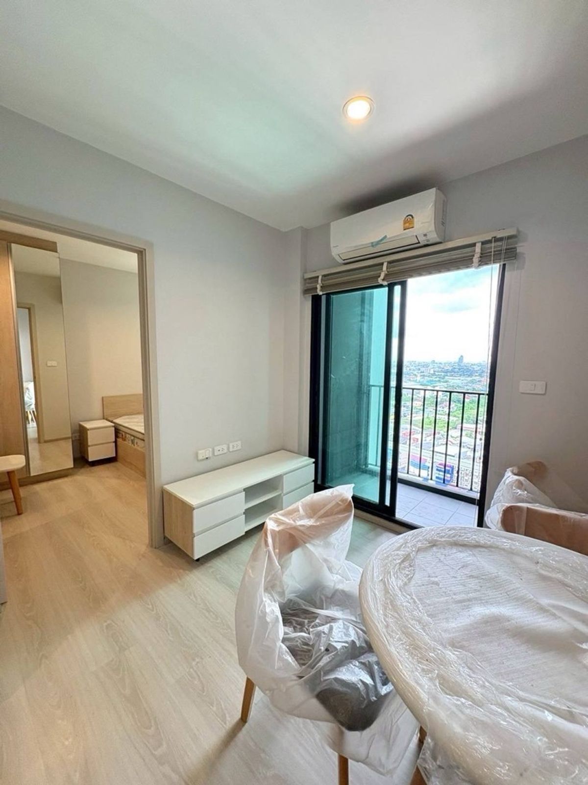 For RentCondoPattanakan, Srinakarin : Rent Nue Noble Lasally🔥 New Room Plastic has not yet been carved.