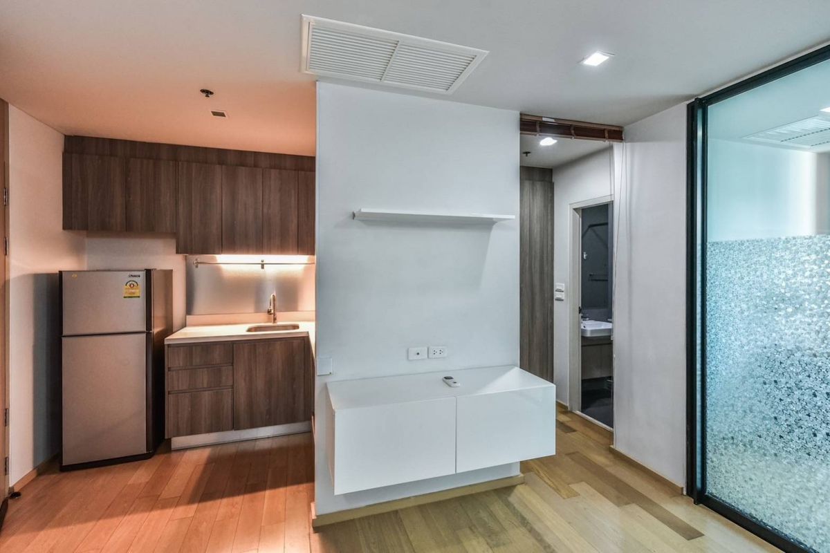 ขายคอนโดอารีย์ อนุสาวรีย์ : ขาย Noble RE:D (โนเบิล รีดี) – ใกล้ BTS อารีย์ 📍ขนาด 40.12 ตร.ม. ห้องพร้อมขาย อัพเดท 6/oct/2025  ราคา 5,100,000 บาท รวมโอน