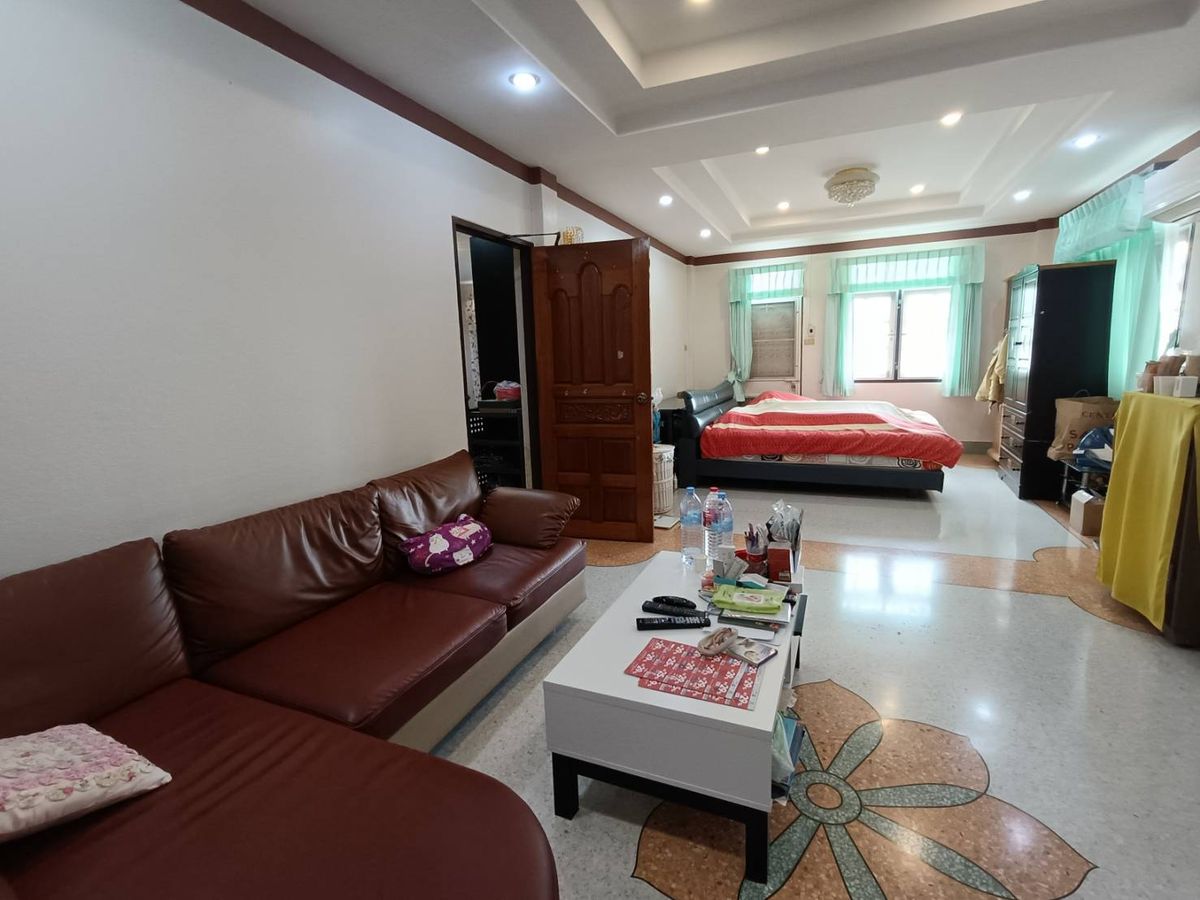 ขายทาวน์โฮมพระราม 2 บางขุนเทียน : อาคารพาณิชย์ 1 คูหา หมู่บ้านอมรชัย 4 พระราม 2 ซอย 77 สภาพใช้