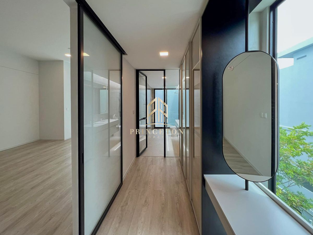 บ้านบางนา แบริ่ง ลาซาล : วีเว่ บางนา กม.13 – บ้านหรู 3 ชั้น พร้อมลิฟต์ส่วนตัว 📞092-4252445 VIVE Bangna KM.