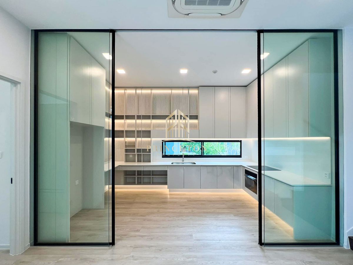 บ้านบางนา แบริ่ง ลาซาล : วีเว่ บางนา กม.13 – บ้านหรู 3 ชั้น พร้อมลิฟต์ส่วนตัว 📞092-4252445 VIVE Bangna KM.