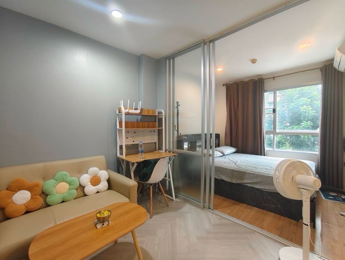 For RentCondoOnnut, Udomsuk : Lumpini Ville Onnut 46 Building C2, 2nd Floor, Garden View Project Complete fir with electrical appliances Complete facilities have convenience stores in a convenient travel project near BTS. Onnut 8,500 baht.