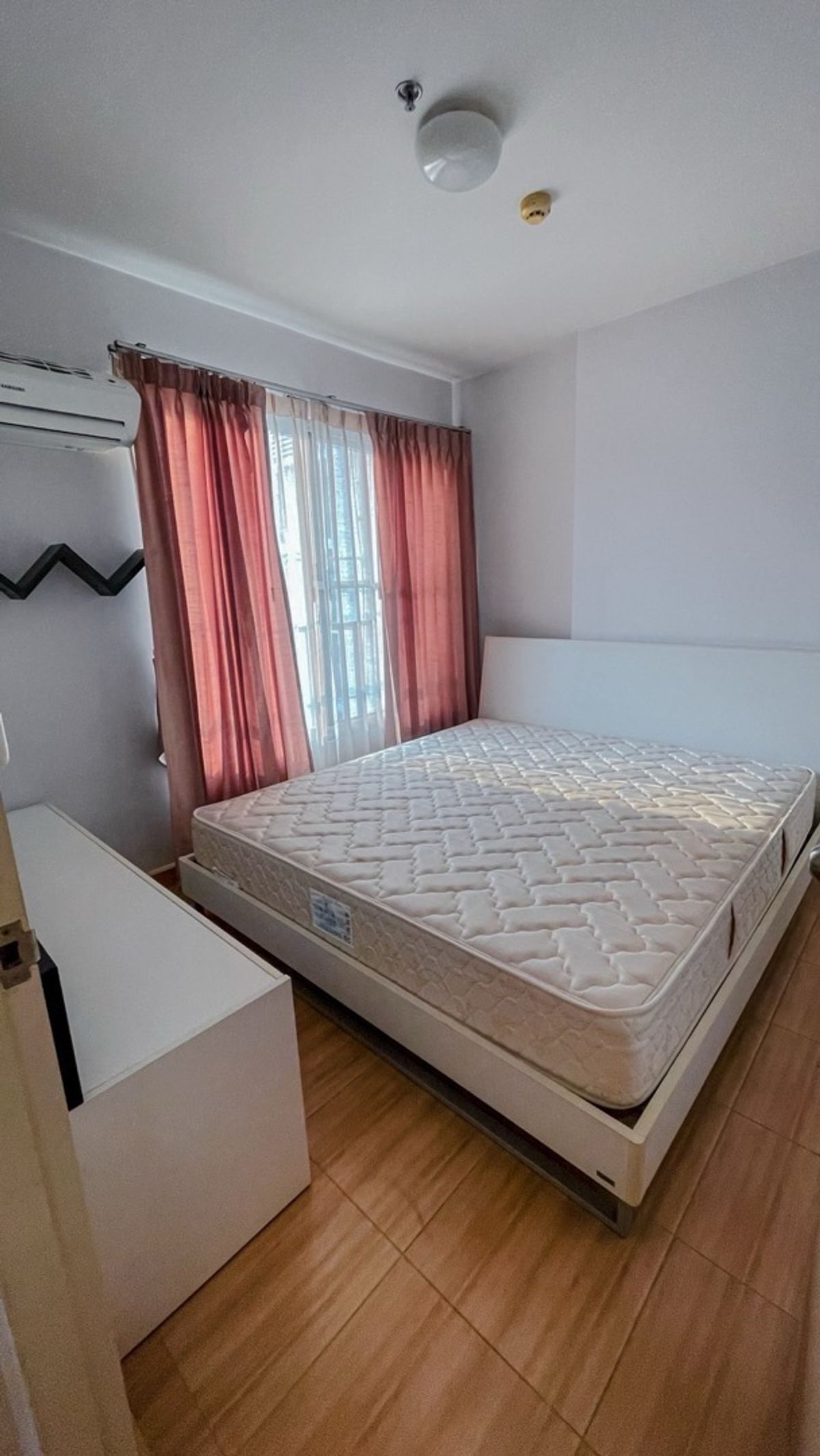 ขายคอนโดพัฒนาการ ศรีนครินทร์ : ขาย The Parkland srinakarin ( เดอะ พาร์คแลนด์ ศรีนครินทร์ )
🛏️ 1 ห้องนอน 🛁 1 ห้องน้ำ 🛋️ 1 ห้องนั่งเล่น ขนาด 40 ตรม. อาคาร E ชั้น 12A ✨ ราคา 1,690,000 บาท ✨
