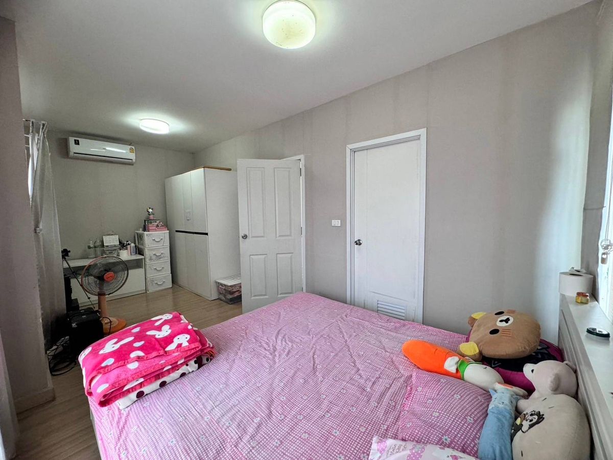 For RentTownhomePattanakan, Srinakarin : Rent a new twin house, Pruksa Ville 50/2 Ratphatthaphan Sung Road (N.1453)