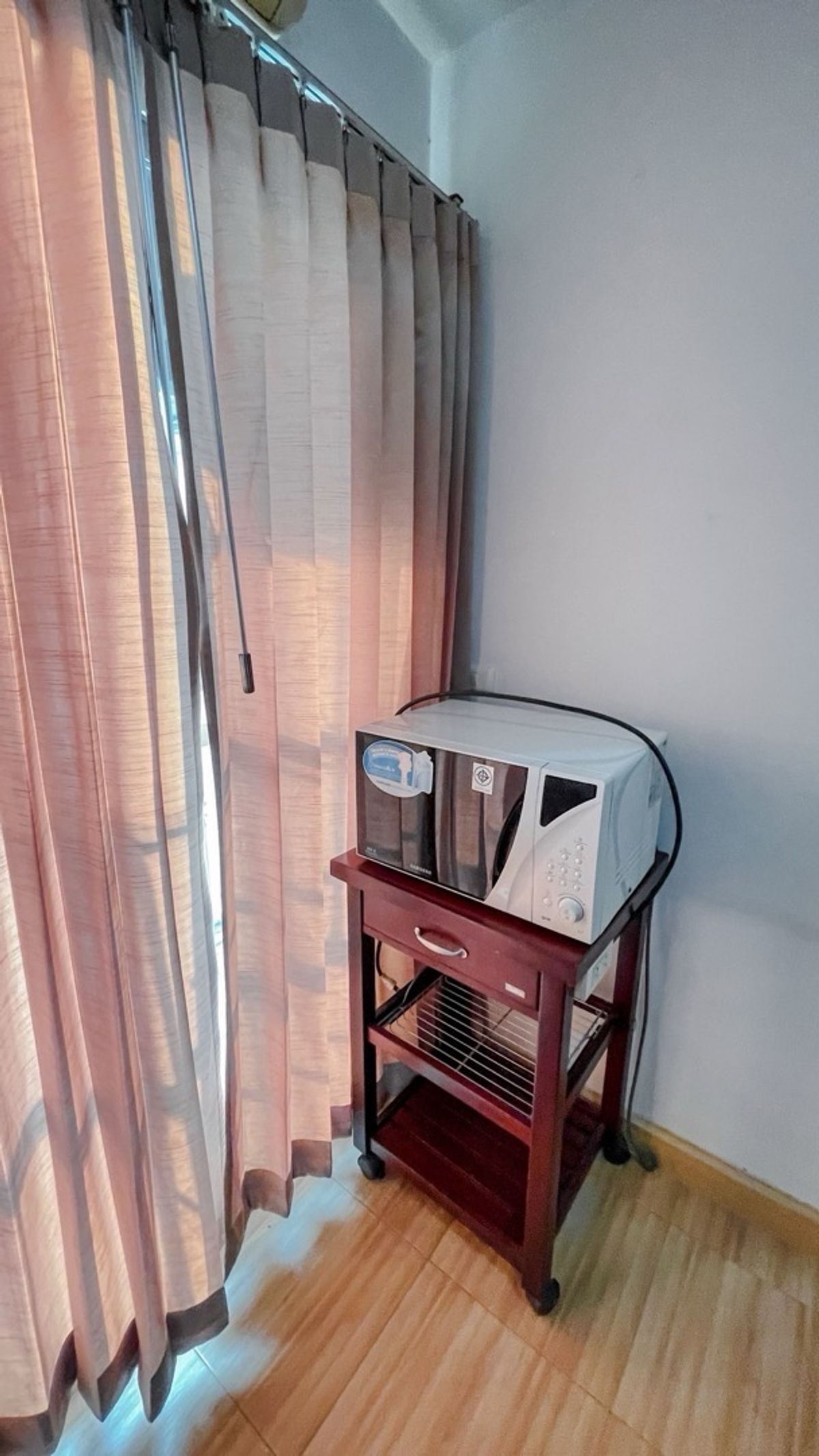 For SaleCondoPattanakan, Srinakarin : Sell ​​The Parkland Srinakarin (The Parkland Srinakarin)  🛏️ 1 bedroom 🛁 1 bathroom 🛋️ 1 living room size 40 sqm. Building E, Floor 12A ✨ Price 1,690,000 baht ✨