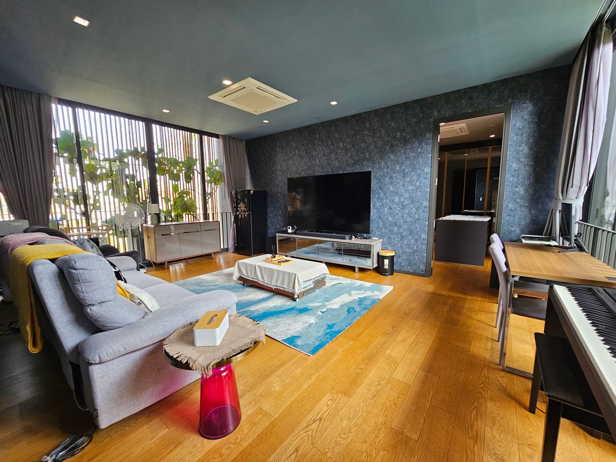 For SaleHouseBangna, Bearing, Lasalle : Ultra Luxury House for Sale - 1 of 6 Units in Thailand Near Mega Bangna, 3 -story house for sale north, Ultra Luxury, the only one near Mega Bangna.