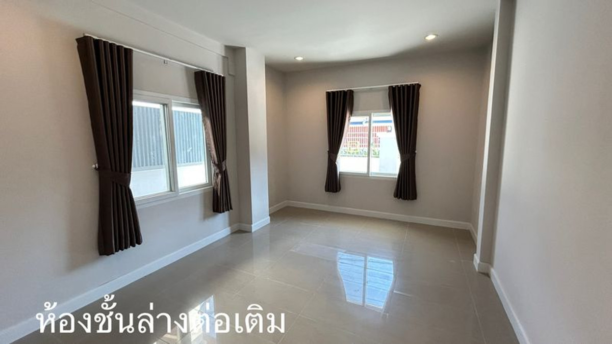 ให้เช่าบ้านปทุมธานี รังสิต ธรรมศาสตร์ : ให้เช่า บ้านเดี่ยว 2 ชั้น  รีโนเวทใหม่ทั้งหลัง ใกล้ตลาด สนามบิน ห้างฟิวเจอร์