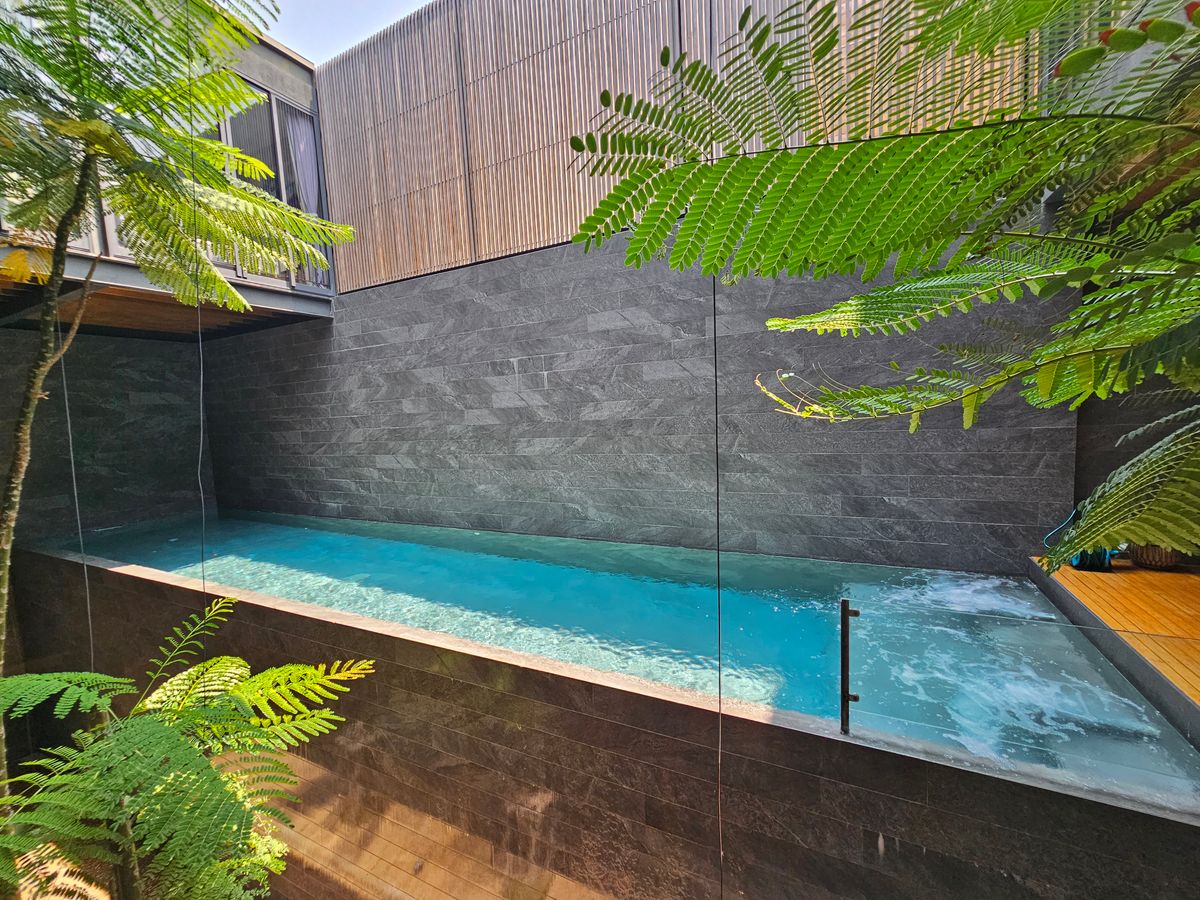 For SaleHouseBangna, Bearing, Lasalle : Ultra Luxury House for Sale - 1 of 6 Units in Thailand Near Mega Bangna, 3 -story house for sale north, Ultra Luxury, the only one near Mega Bangna.