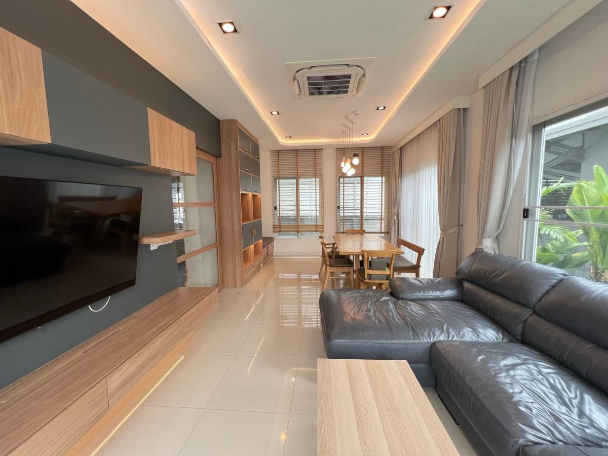 For RentHousePathum Thani,Rangsit, Thammasat : Luxury 4-Bedroom Home Near BTS, Grandio Vibhavadi-Rangsit