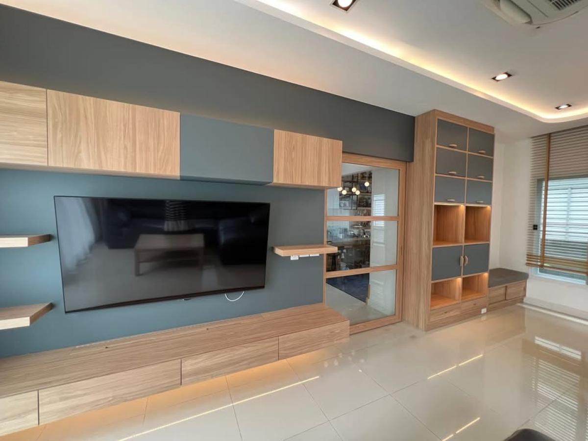 For RentHousePathum Thani,Rangsit, Thammasat : Luxury 4-Bedroom Home Near BTS, Grandio Vibhavadi-Rangsit