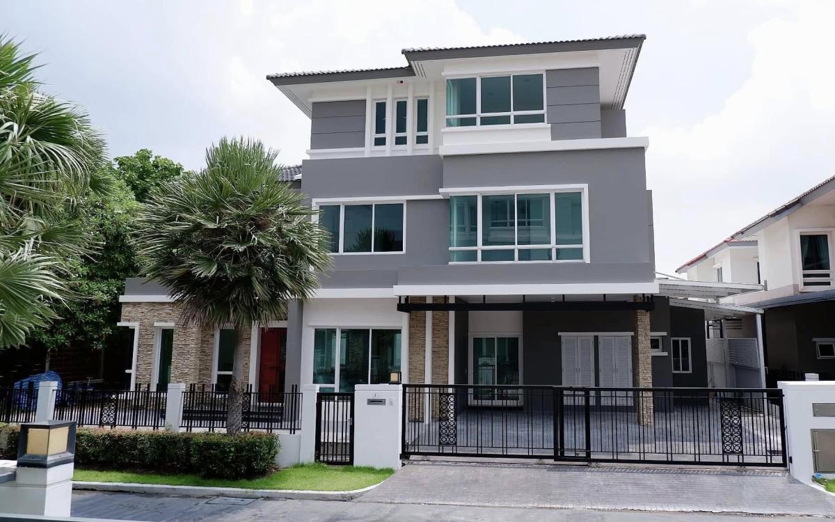 For SaleHousePattanakan, Srinakarin : Luxury 5-Bed Home Near Yellow Line BTS – Unbeatable Price!