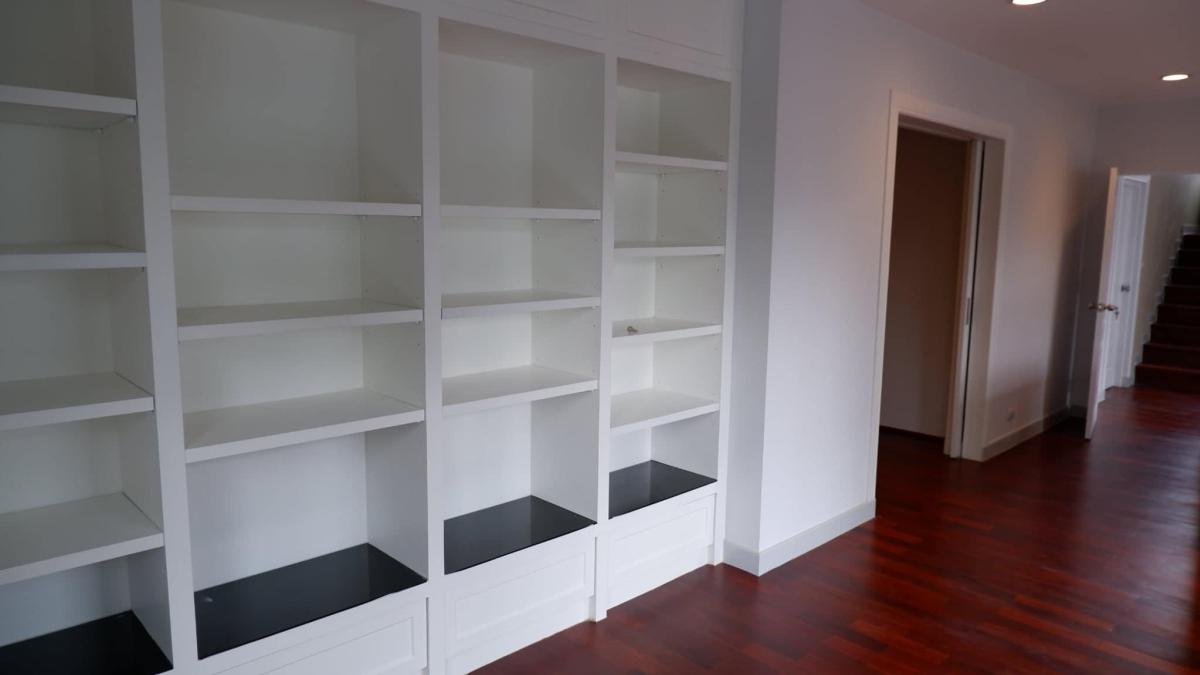 ขายบ้านพัฒนาการ ศรีนครินทร์ : บ้านเดี่ยวหรู ใกล้รถไฟฟ้าสายสีเหลือง ราคาโดนใจ! Luxury 5-Bed Home Near Yellow Line BTS – Unbeatable Price!