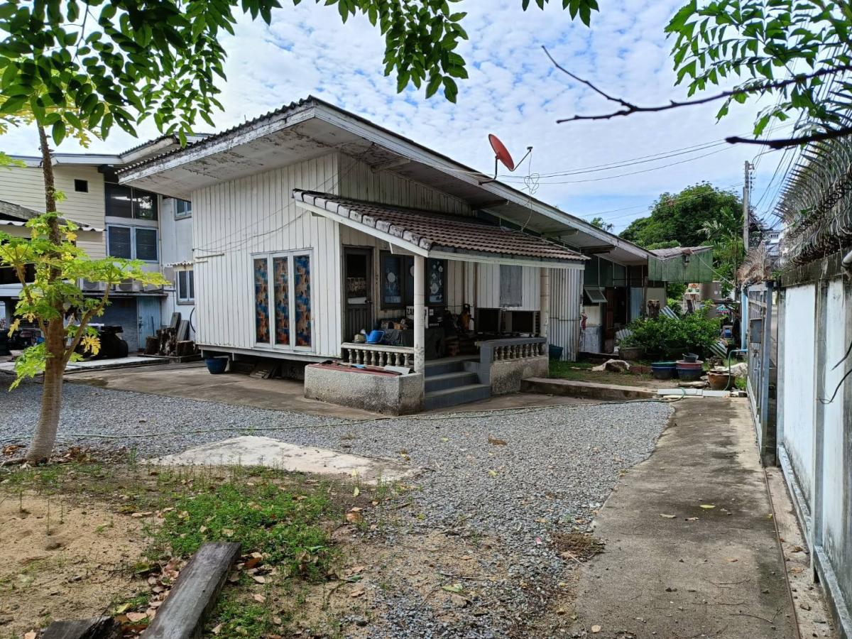 ขายบ้านลาดพร้าว เซ็นทรัลลาดพร้าว : บ้านหรู 6 ห้องนอน ใจกลางลาดพร้าว | Luxury 6-Bedroom Home in Ladprao ลงทุนคุ้ม ค่าเช่าสูง ราคาขาย 70 ล้าน | Premium Location, Prime Investment - 70M THB