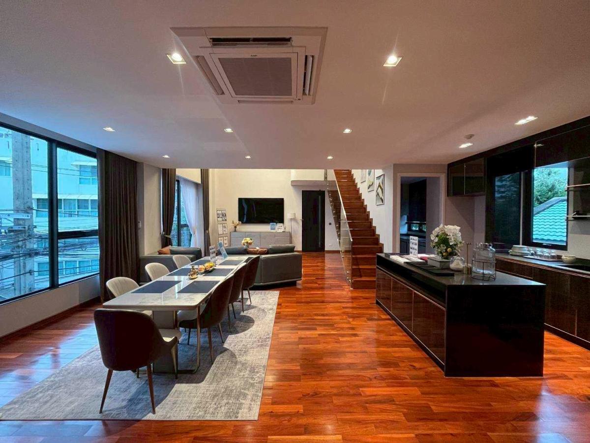 ขายบ้านอารีย์ อนุสาวรีย์ : ที่สุดแห่งความหรูหราใจกลางอารีย์ 8 ห้องนอน 11 ห้องน้ำ Experience luxury living at Yensabaidee Residence Phahon 11 - 8 beds, 11 baths, private pool!