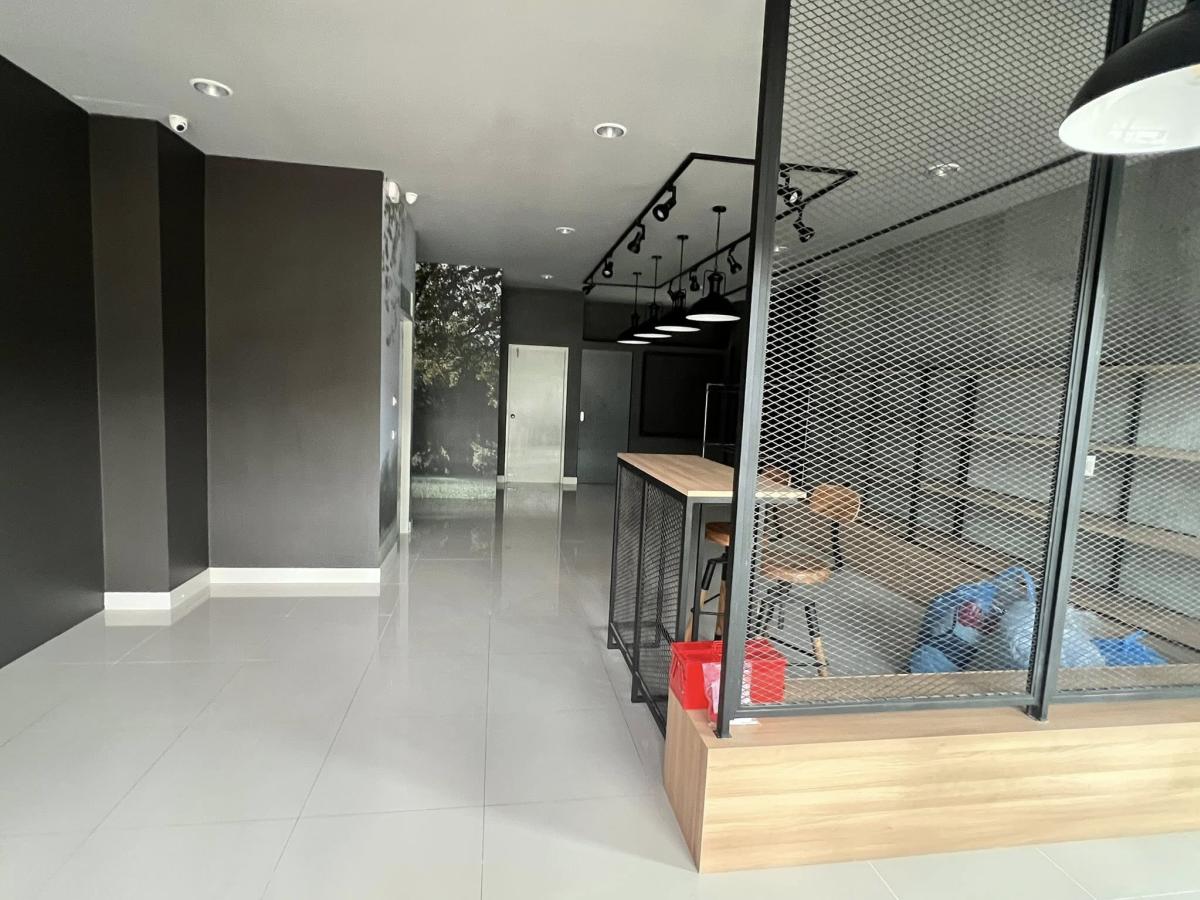 For SaleHome OfficeVipawadee, Don Mueang, Lak Si : Luxury Office Home for Rent on Viphavadi Main Road, Near Don Mueang Airport6-Bedroom Twin House with Storage Space, Special Price!