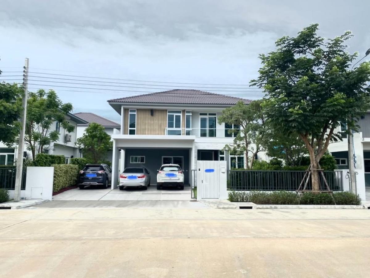 For RentHouseLadkrabang, Suwannaphum Airport : Luxury 4-Bedroom Home in Bangna-Wongwaen, Ready to Move In!