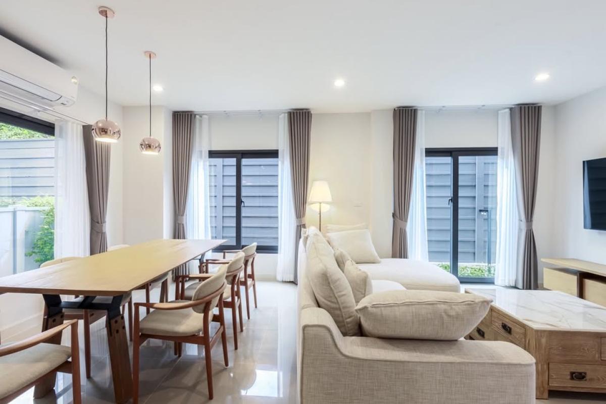 For RentBangna, Bearing, Lasalle : Luxury 4-Bedroom Home in Bangna for Rent at 100,000 THB/Month