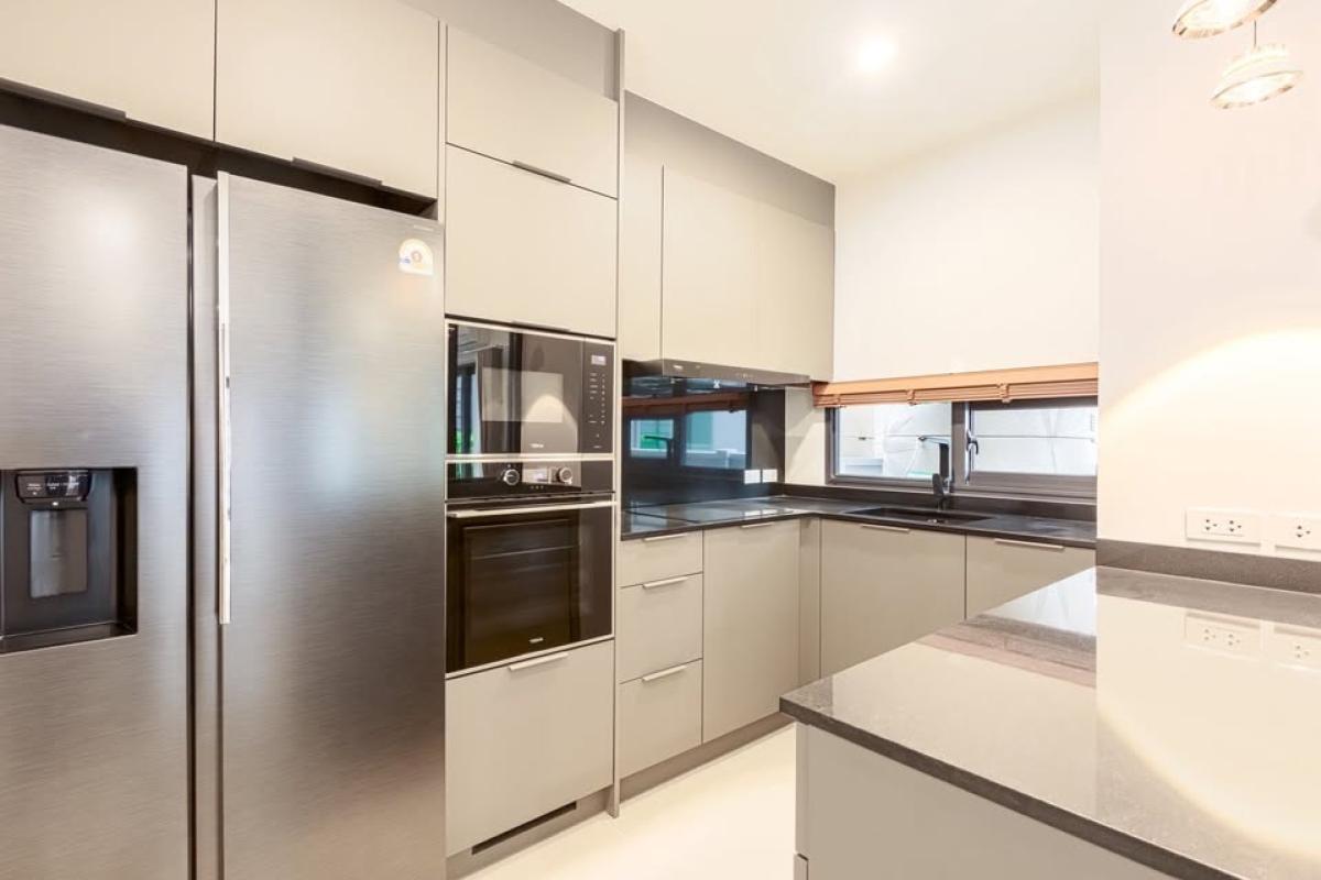 For RentBangna, Bearing, Lasalle : Luxury 4-Bedroom Home in Bangna for Rent at 100,000 THB/Month