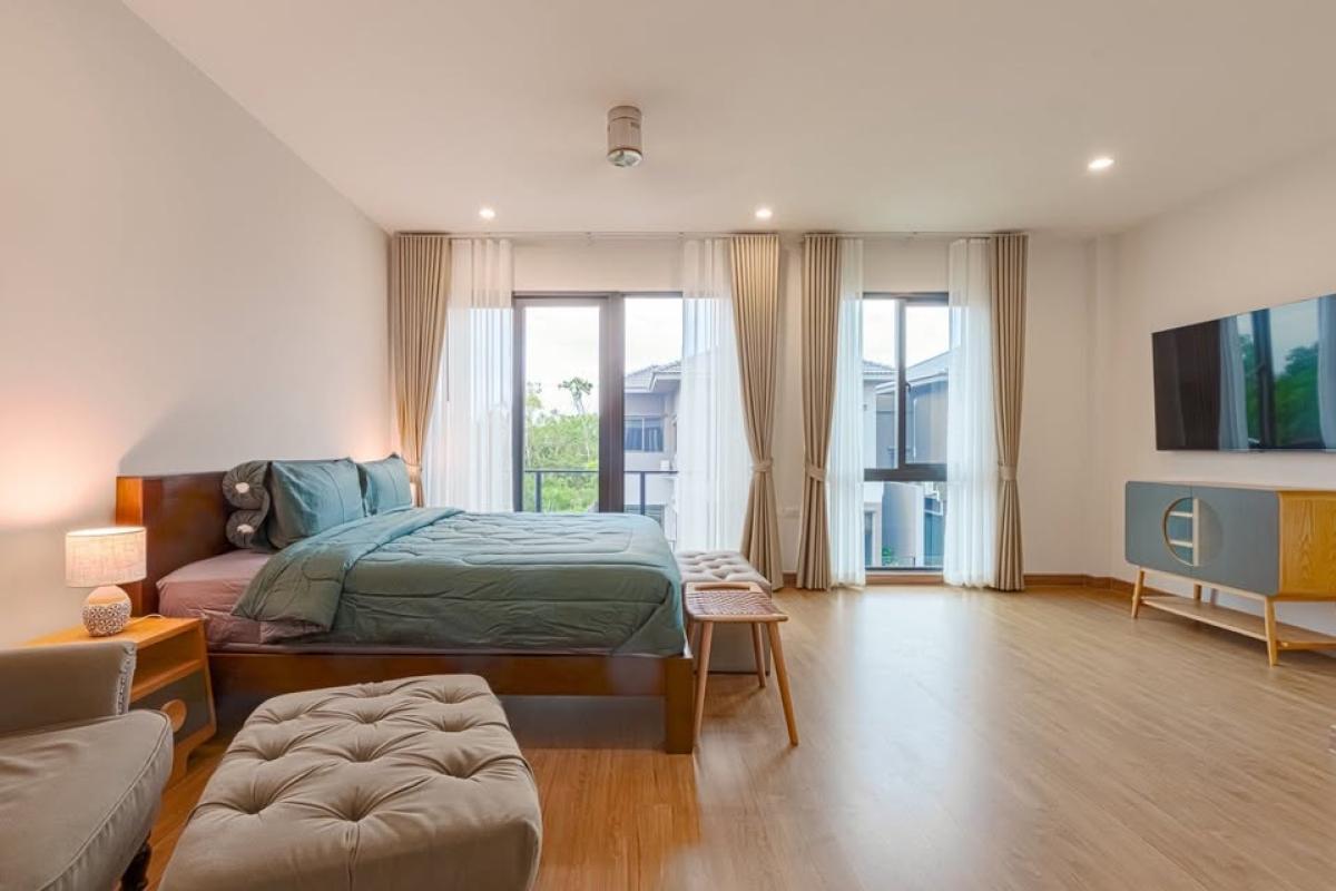 For RentBangna, Bearing, Lasalle : Luxury 4-Bedroom Home in Bangna for Rent at 100,000 THB/Month