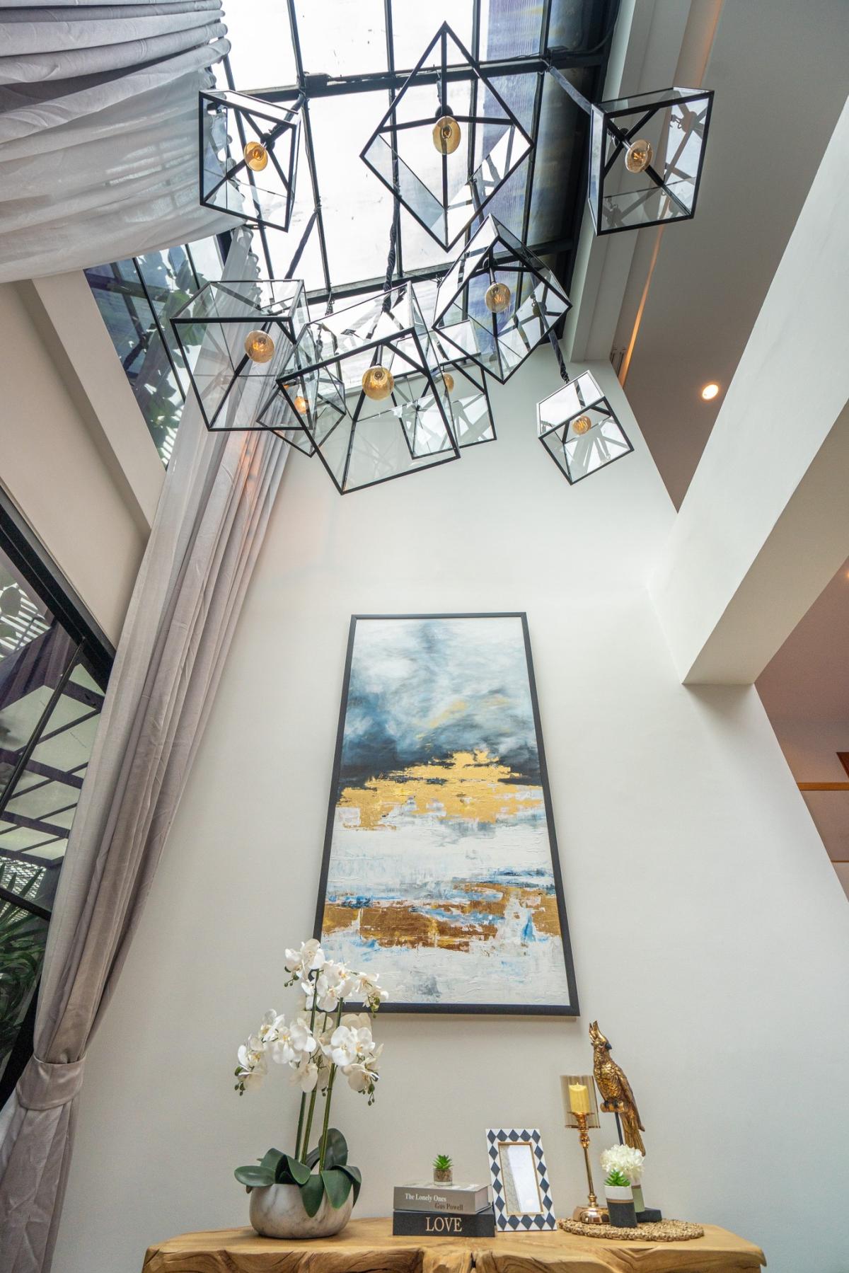 ขายบ้านสุขุมวิท อโศก ทองหล่อ : บ้านหรูเอกมัย 4 ห้องนอน บนพื้นที่กว้างใหญ่ Luxury 4-Bedroom House in Ekkamai, Spacious and Exclusive