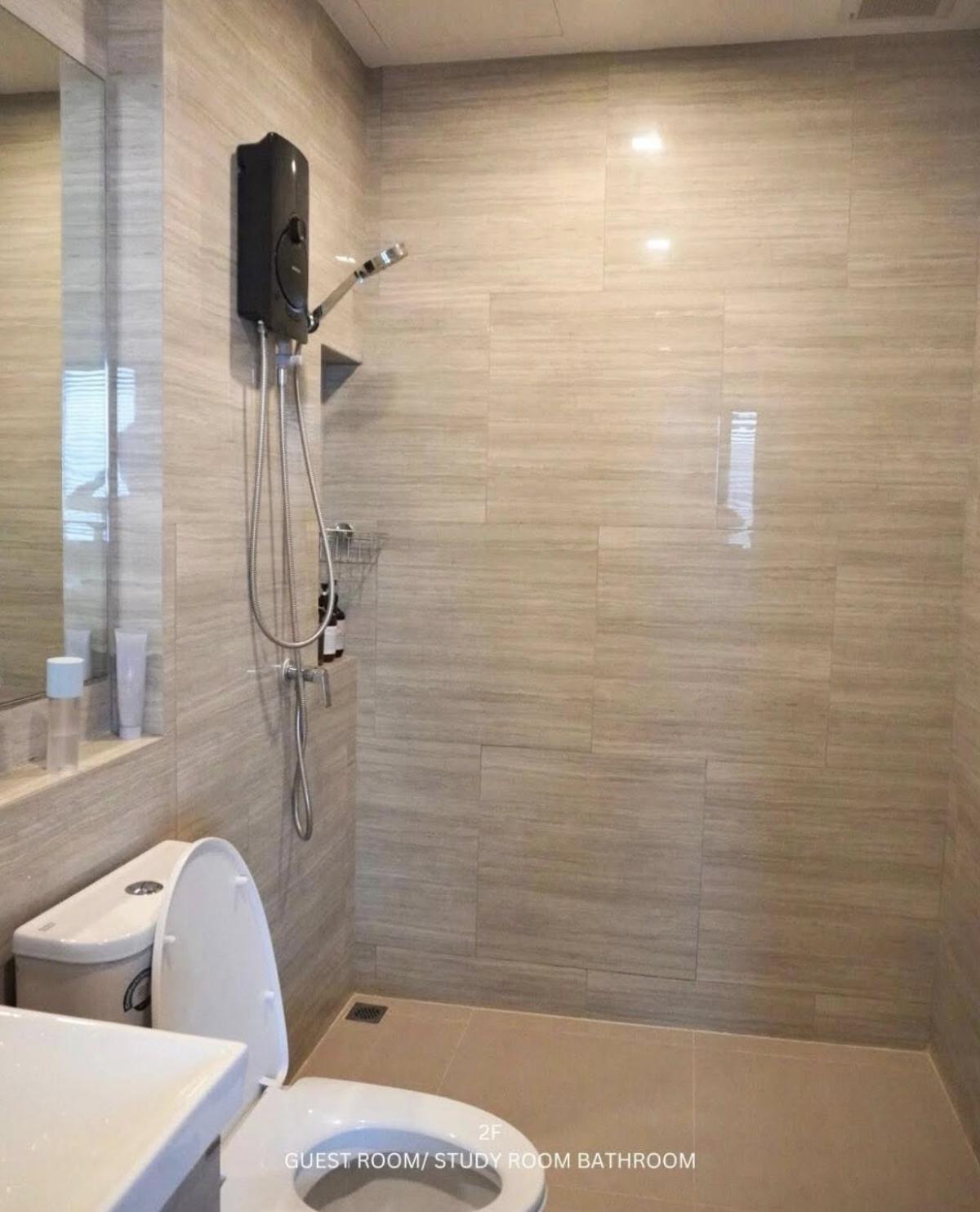 For RentTownhomePattanakan, Srinakarin : Luxury 3-Bedroom Home Near City at Shizen Patthanakan 32, Rent 85,000 THB/month