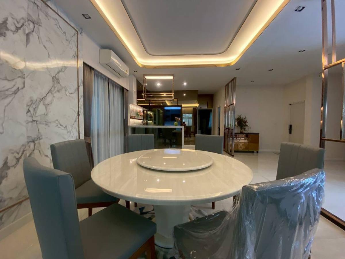 For RentHousePattanakan, Srinakarin : Luxury 4-Bedroom Home in The City Pattanakarn – Ready to Move In!