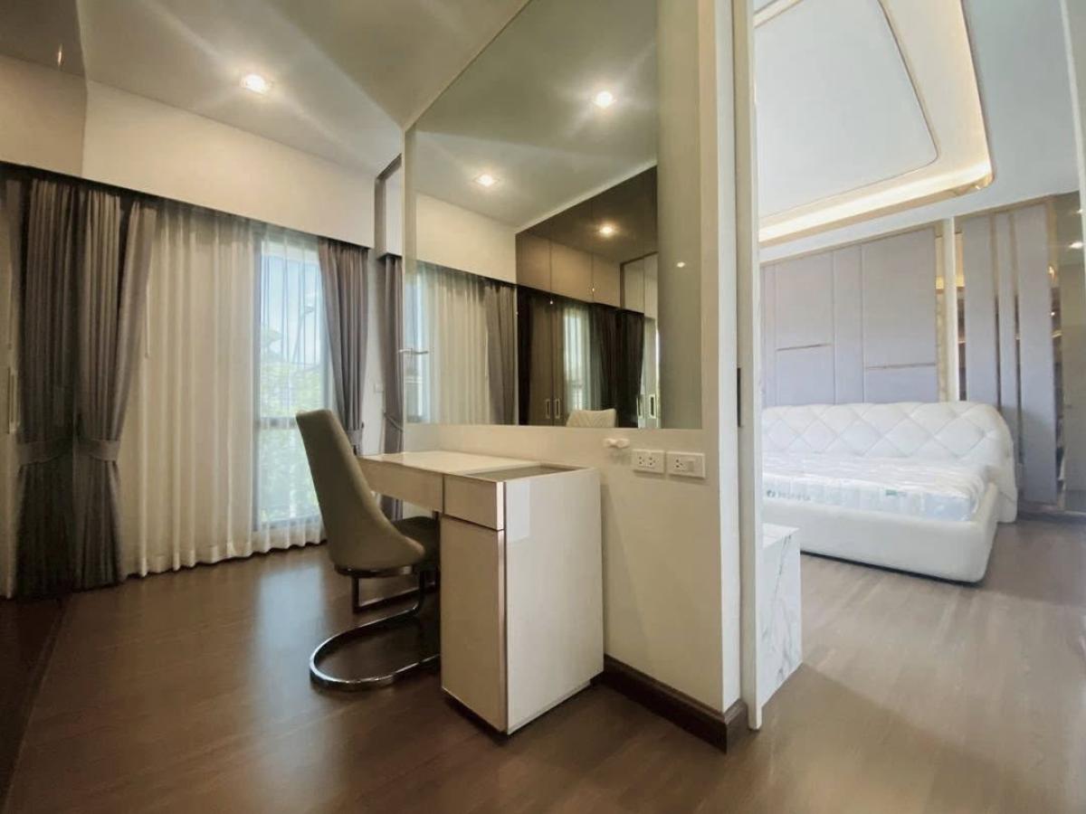 For RentHousePattanakan, Srinakarin : Luxury 4-Bedroom Home in The City Pattanakarn – Ready to Move In!