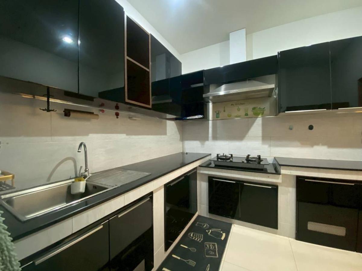 For RentHousePattanakan, Srinakarin : Luxury 4-Bedroom Home in The City Pattanakarn – Ready to Move In!