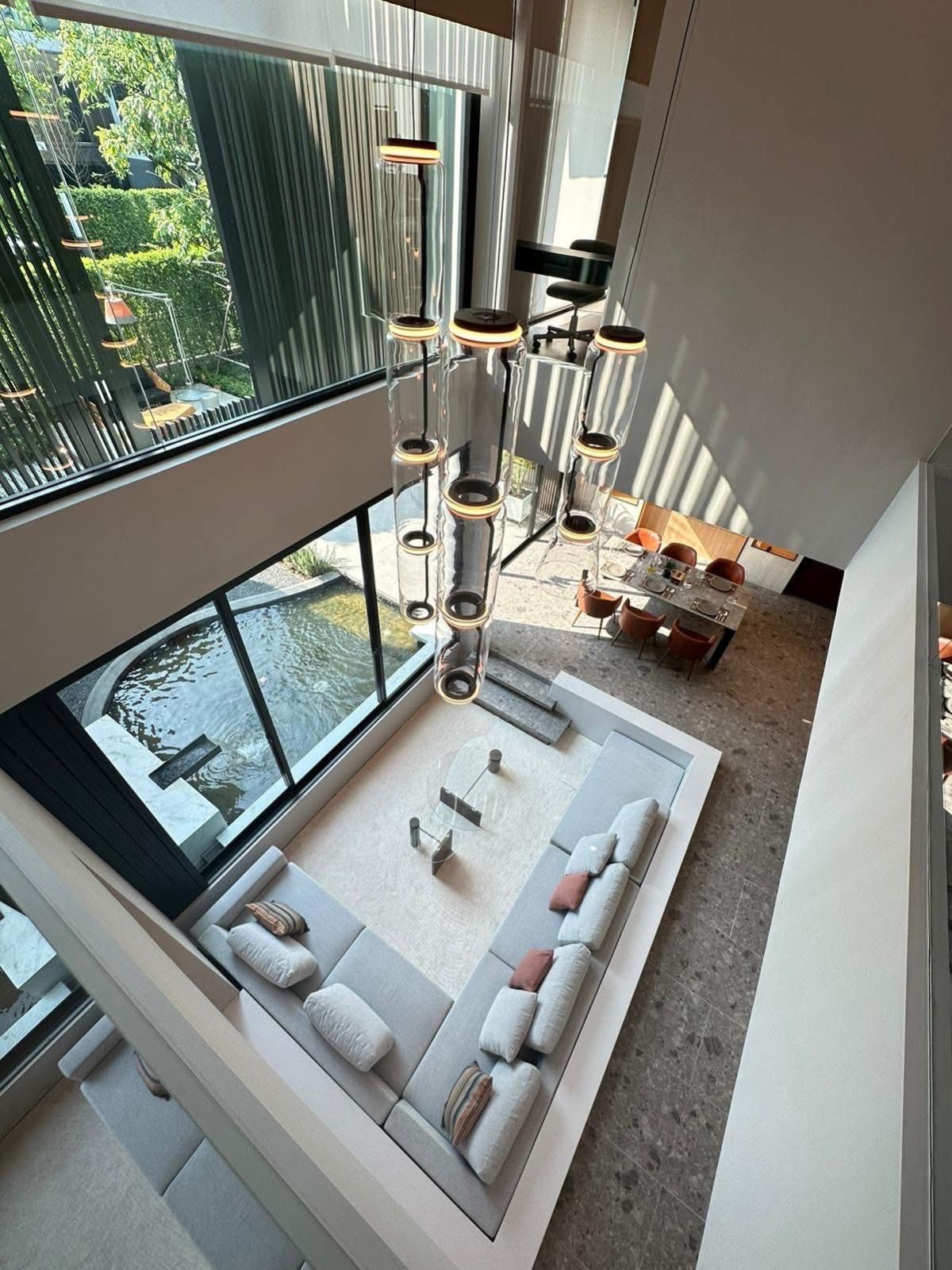 For RentHousePattanakan, Srinakarin : Luxury 4-Bedroom Home Near Rama 9-Srinakarin - For Rent 400,000 THB/month