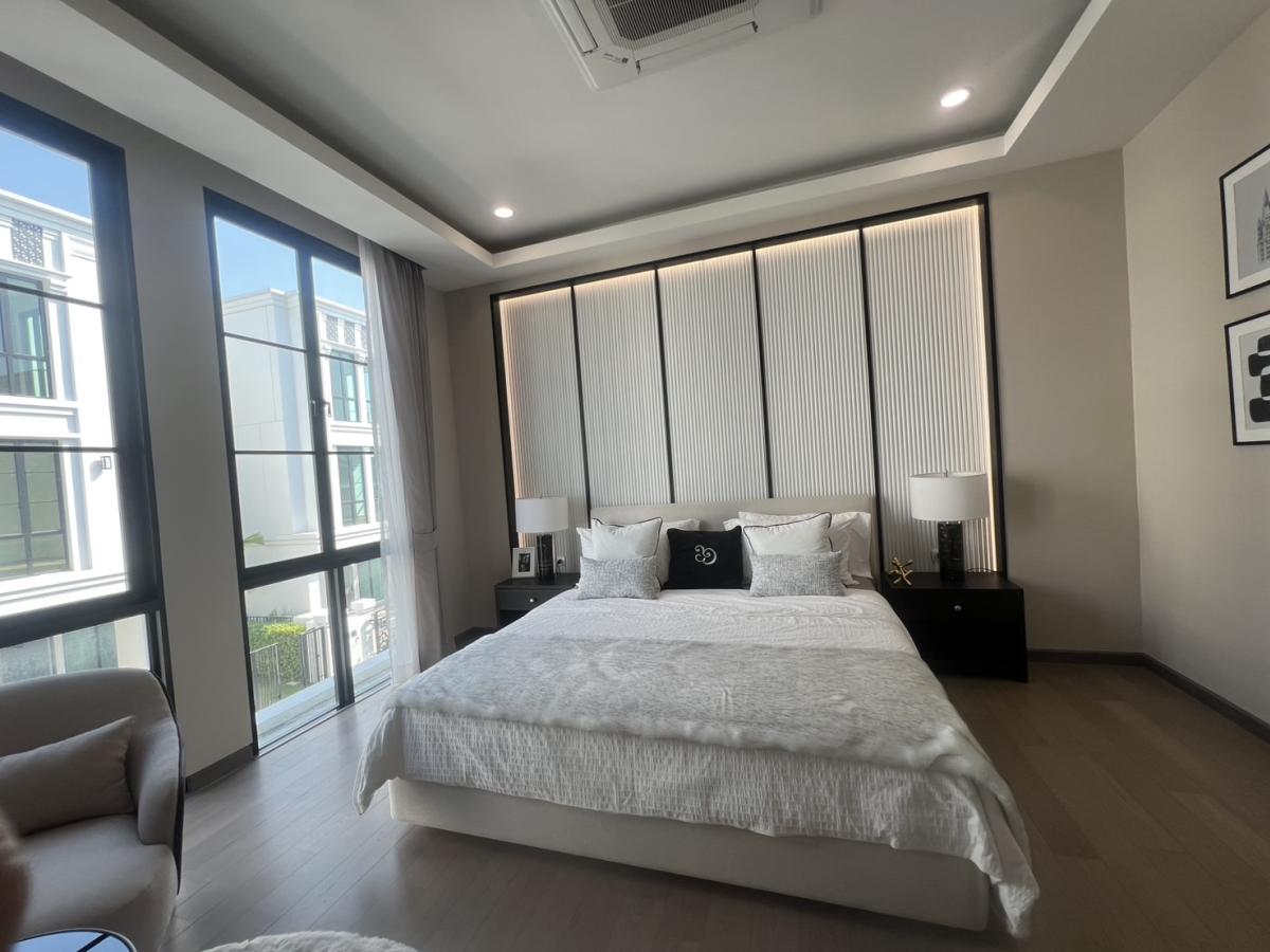 ให้เช่าบ้านเกษตร นวมินทร์ ลาดปลาเค้า : บ้านหรู 3 ห้องนอน กลางเอกมัย-สุขสมถาวร Luxury 3-Bedroom House in The Master Ekkamai-Sukhonthasawat