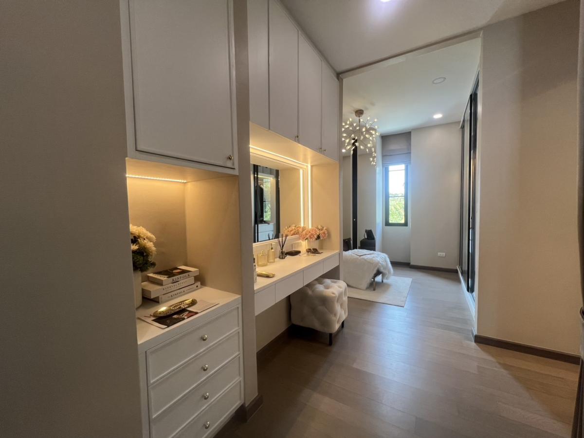 ให้เช่าบ้านเกษตร นวมินทร์ ลาดปลาเค้า : บ้านหรู 3 ห้องนอน กลางเอกมัย-สุขสมถาวร Luxury 3-Bedroom House in The Master Ekkamai-Sukhonthasawat