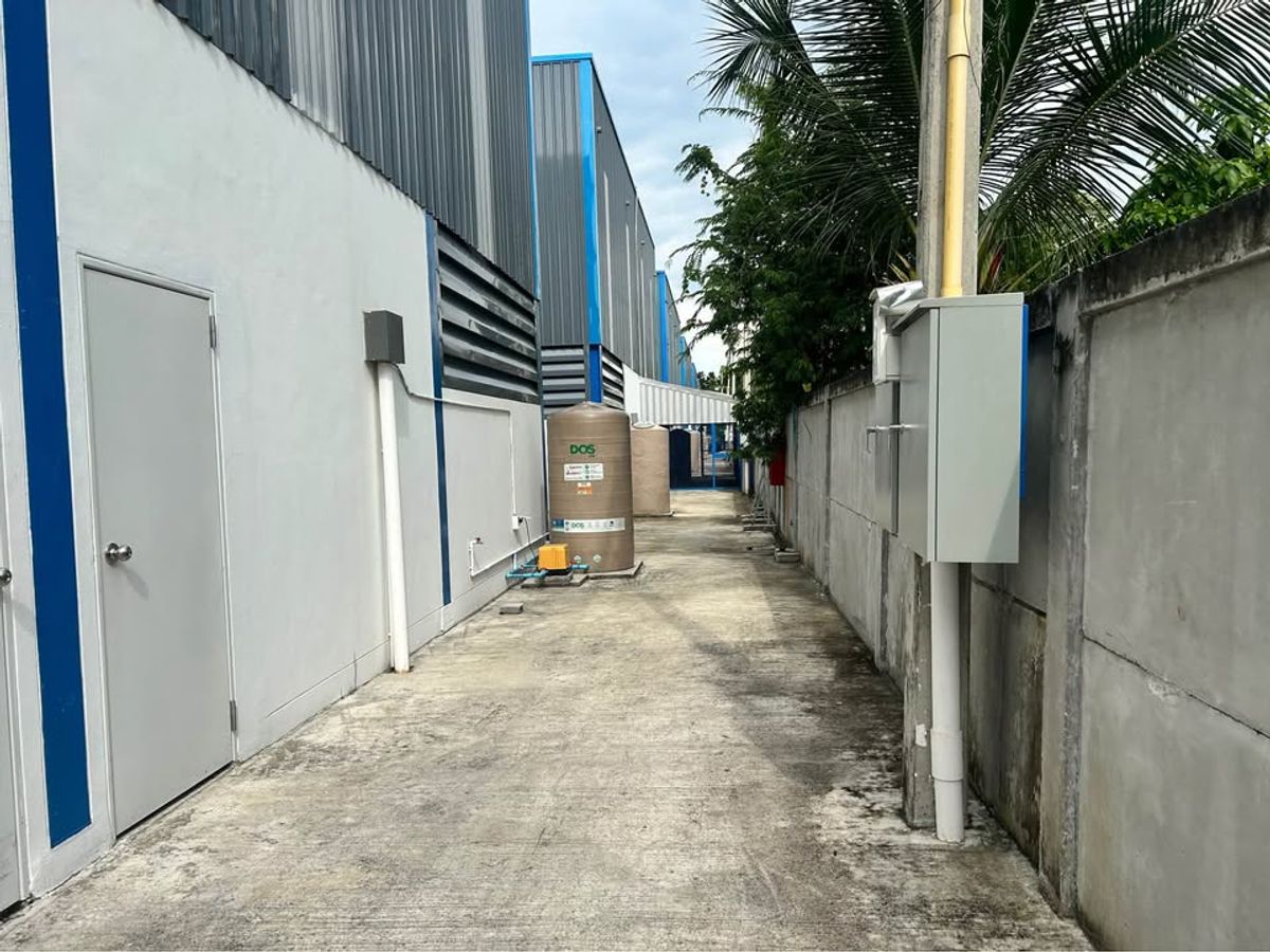 For RentWarehousePathum Thani,Rangsit, Thammasat : Warehouse for rent, Lam Luk Ka Khlong 6, size 600 sqm. Can be made in the factory.