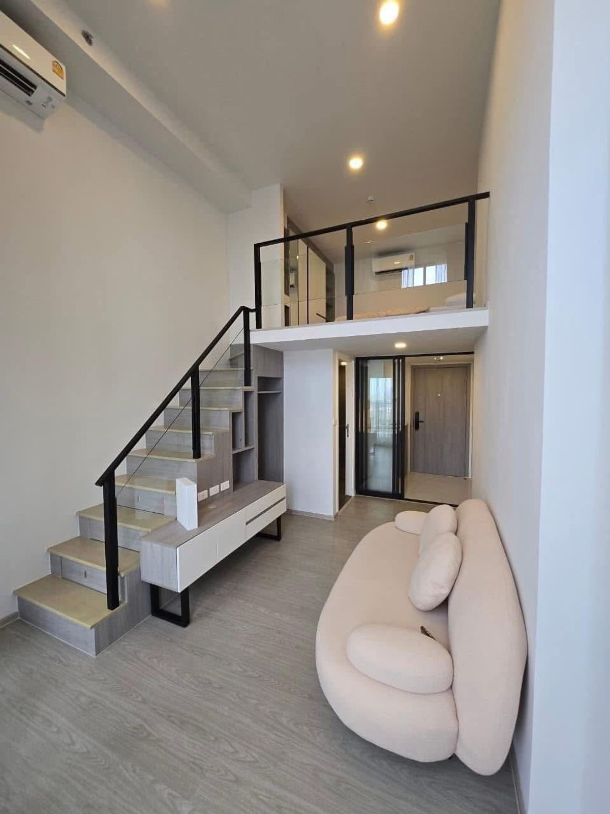 For RentCondoSeri Thai, Ramkhamhaeng Nida : Origin Plug & Play Ramkhamhaeng Deplex room with near The Mall Bangkapi