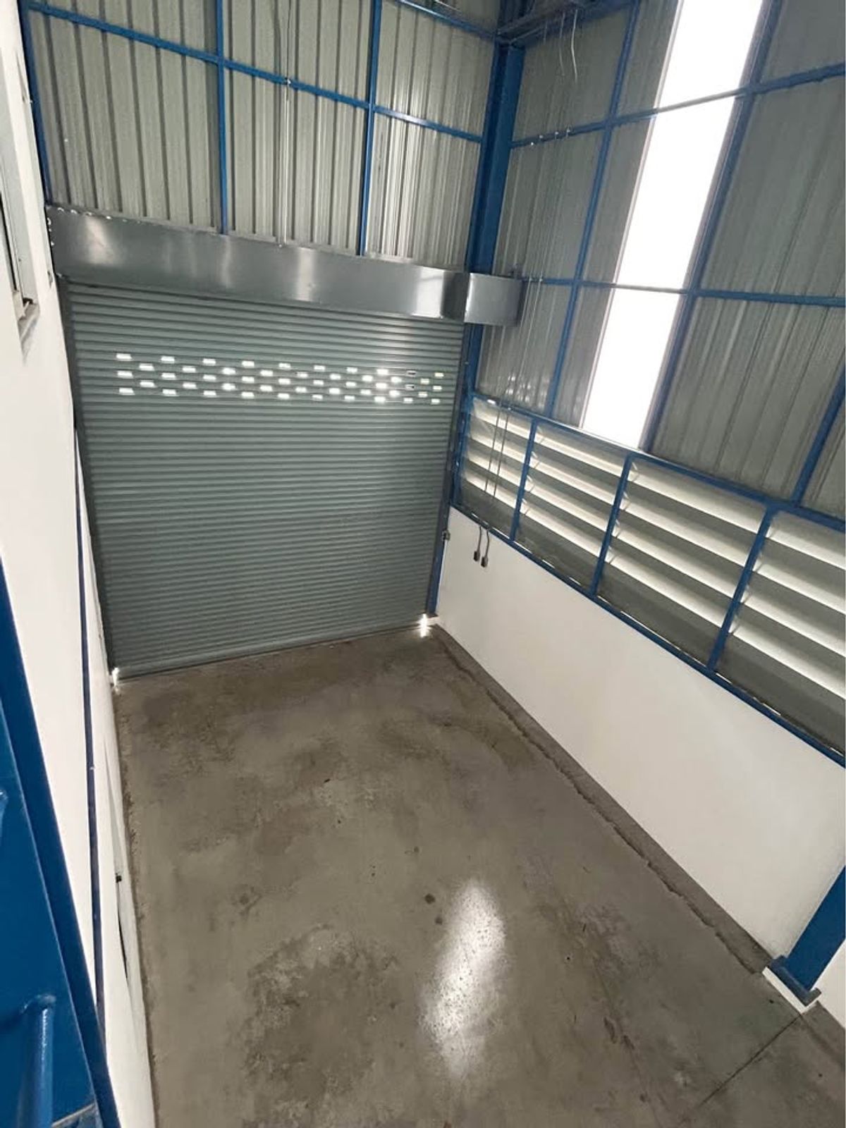For RentWarehousePathum Thani,Rangsit, Thammasat : Warehouse for rent, Lam Luk Ka Khlong 6, size 600 sqm. Can be made in the factory.