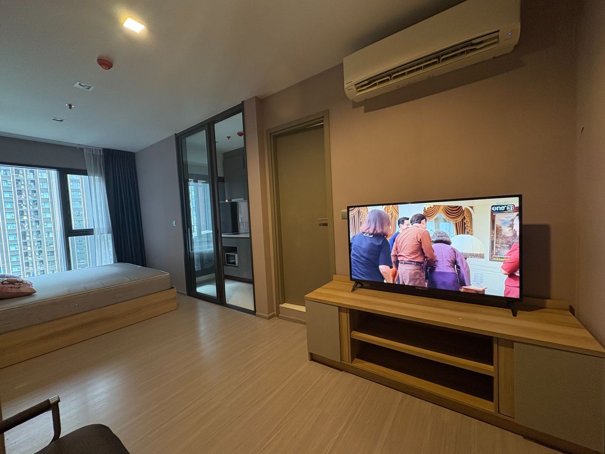 For RentCondoRama9, Petchburi, RCA : For rent | Life Asoke Hype - Luxury Condo near MRT Rama 9