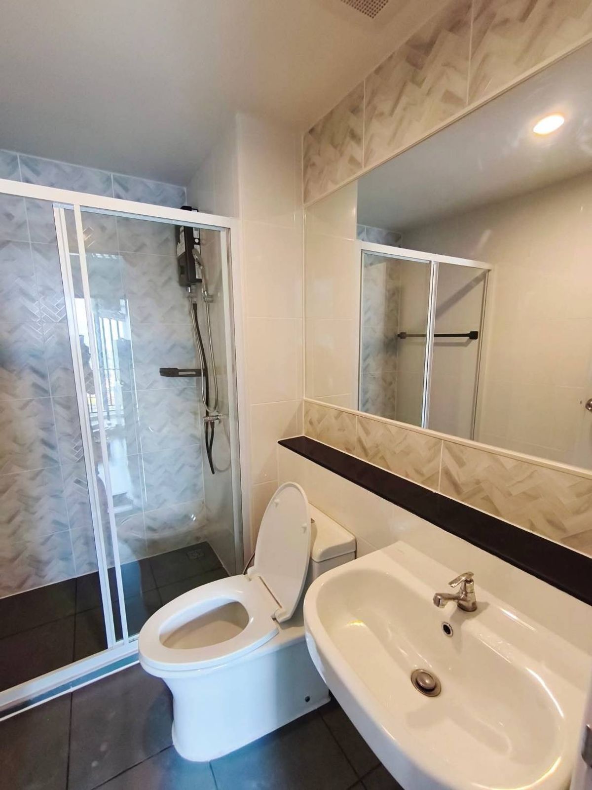 ให้เช่าคอนโดท่าพระ ตลาดพลู วุฒากาศ : 💥ST-8940💥ว่าง ให้ เช่า  รีเจ้นท์ โฮม วุฒากาศ 👉แอดไลน์  @cozycondo 