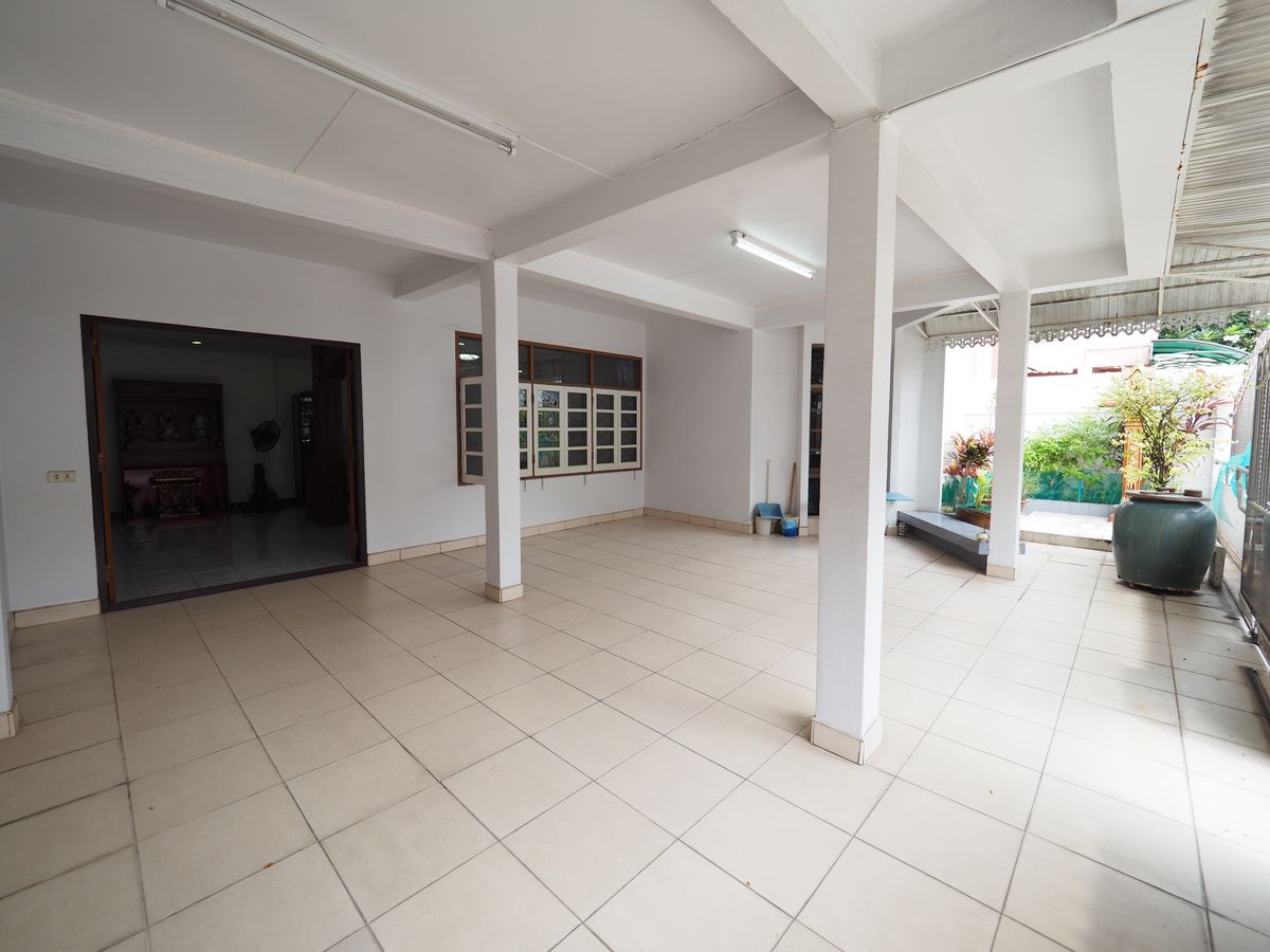 ขายบ้านพระราม 3 สาธุประดิษฐ์ : ขายบ้านเดี่ยวในหมู่บ้านโซนพระราม 3 ซอยนนทรี