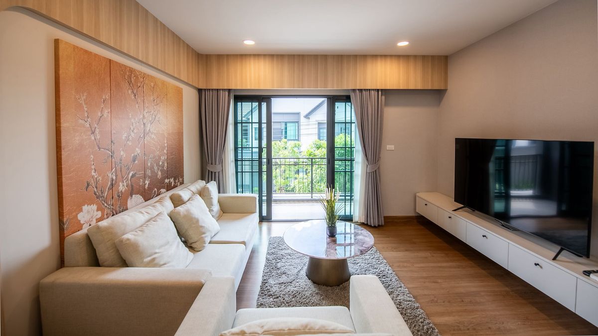 ให้เช่าบ้านบางนา แบริ่ง ลาซาล : ให้เช่าบ้านหรูย่านบางนา Centro Bangna - 4 ห้องนอน ตกแต่งครบ เลี้ยงสัตว์ได้ ใกล้ห้างสรรพสินค้า พร้อมเข้าอยู่