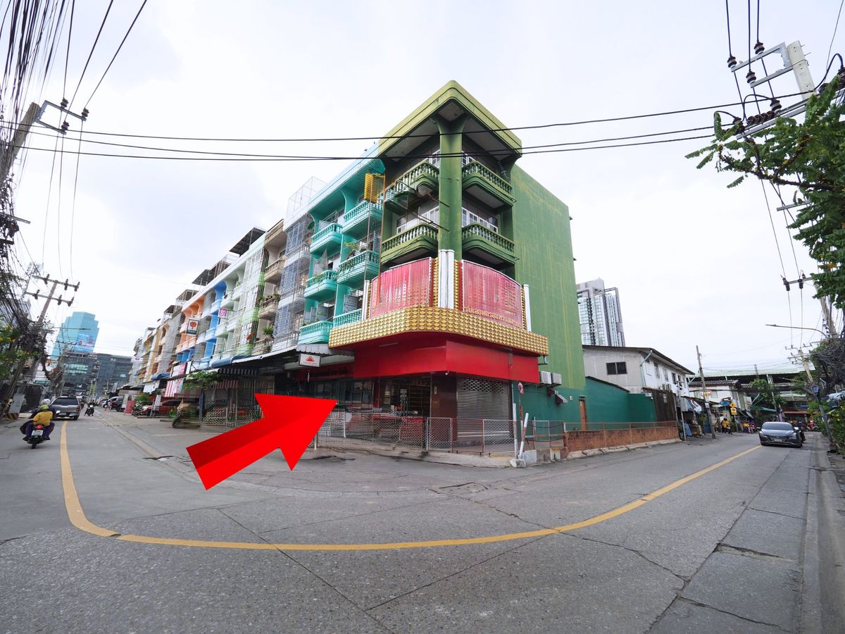 For RentShop HouseRama3 (Riverside),Satupadit : For rent 4.5 storey townhome with 4 parkings in Rama 3
