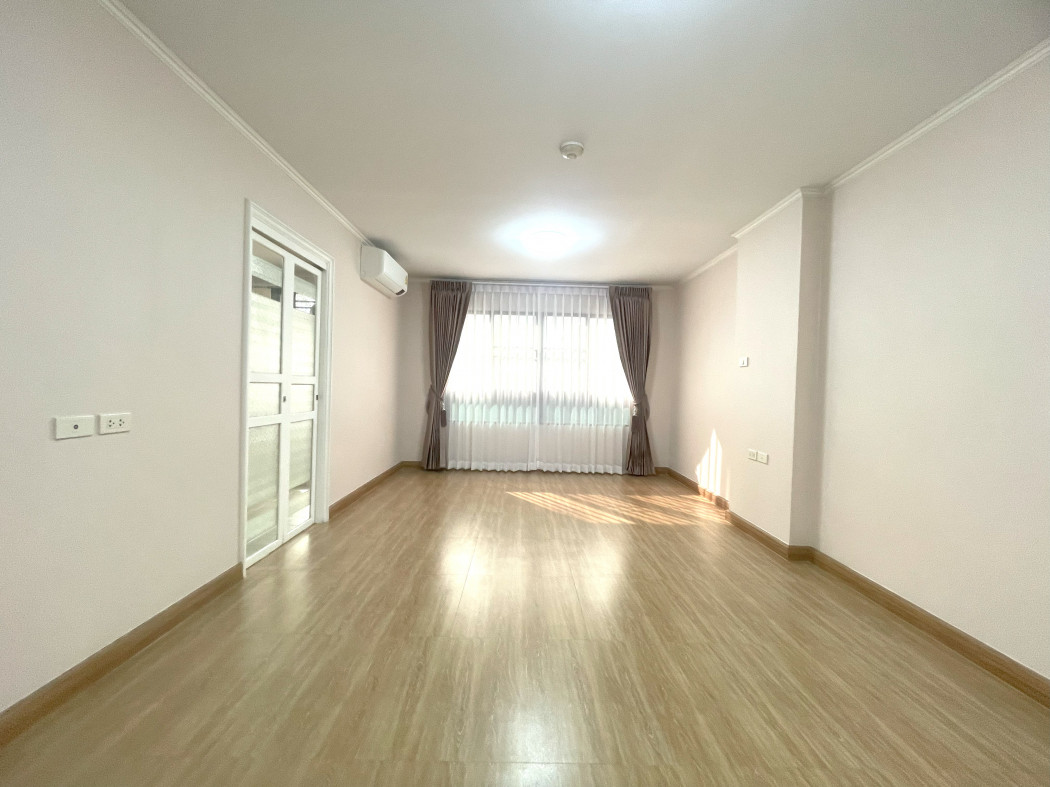 ขายคอนโดพระราม 3 สาธุประดิษฐ์ : ขาย คอนโด ลุมพินีเพลส พระราม 3 - เจริญกรุง 31.09 ตรม แยกครัว ห้องรีโนเวทใหม่เอี่ยม ราคาสุดพิเศษ