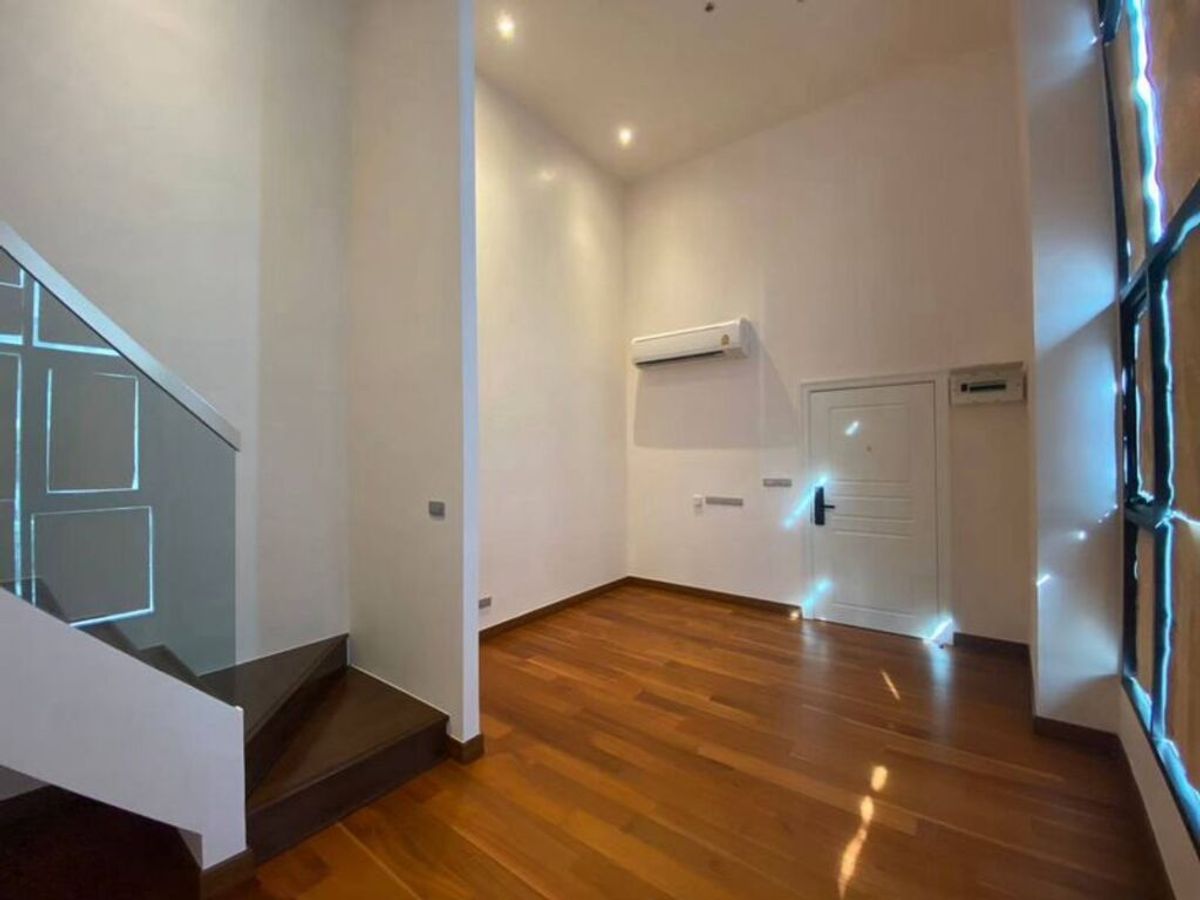 For RentCondoSathorn, Narathiwat : For Rent Altitude Symphony Charoenkrung Unit 51/16(401) (Empty room)(New room)