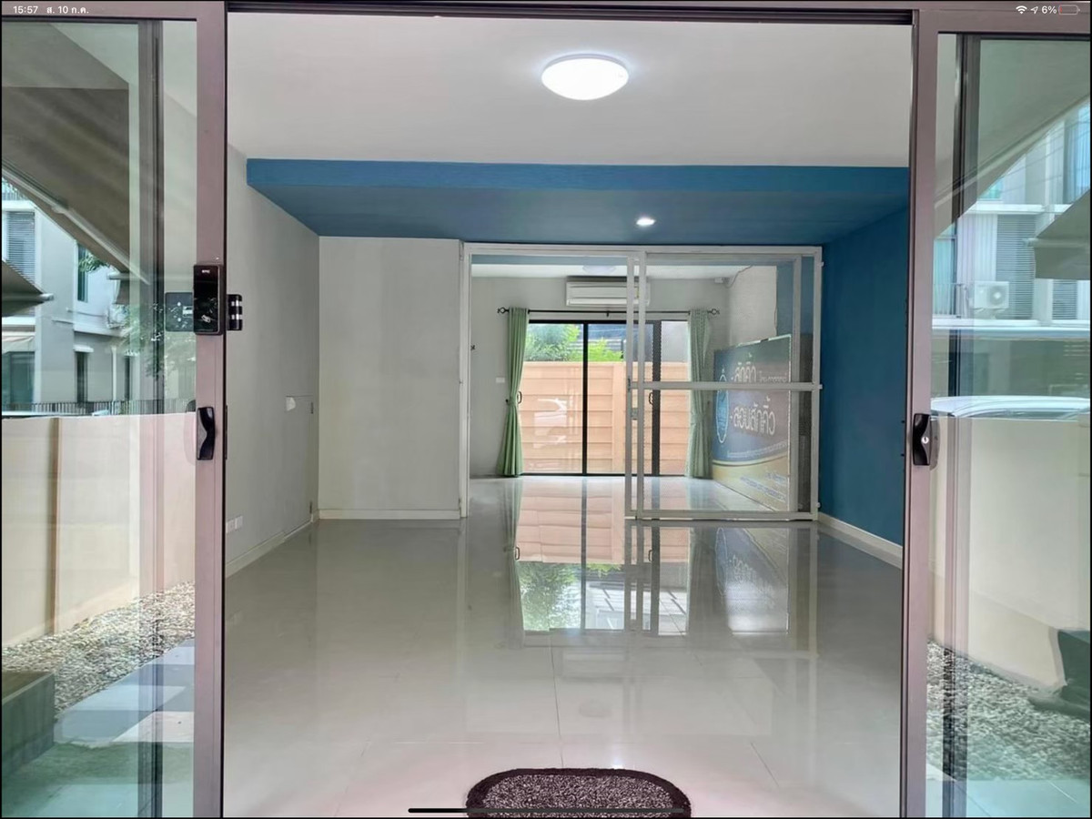 ให้เช่าทาวน์โฮมวิภาวดี ดอนเมือง หลักสี่ : ทาวน์โฮม 3ชั้น ติดโรบินสัน ขับรถ 10นาทีถึงสนามบินดอนเมือง 3ห้องนอน 3ห้องน้ำ