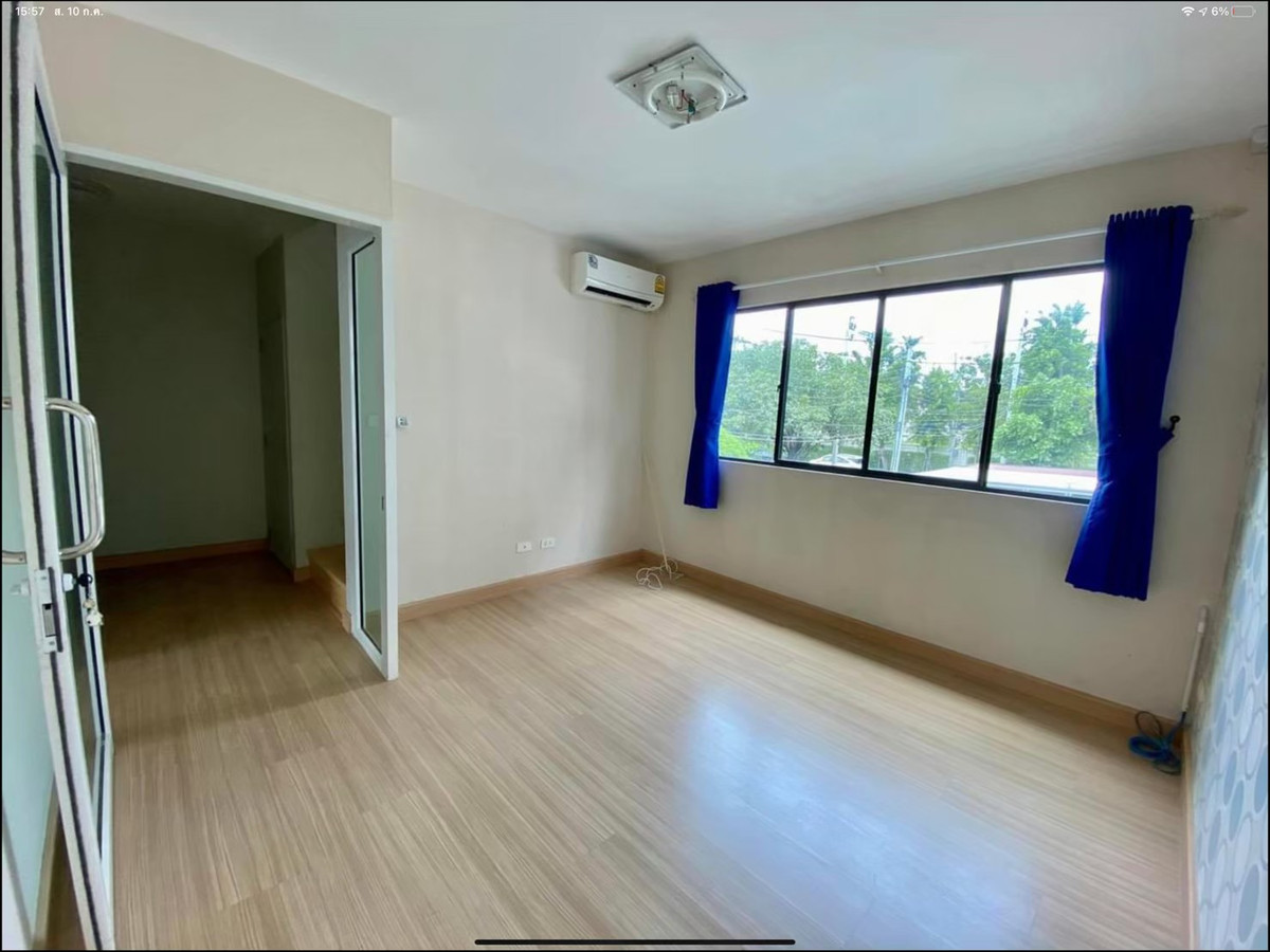 ให้เช่าทาวน์โฮมวิภาวดี ดอนเมือง หลักสี่ : ทาวน์โฮม 3ชั้น ติดโรบินสัน ขับรถ 10นาทีถึงสนามบินดอนเมือง 3ห้องนอน 3ห้องน้ำ