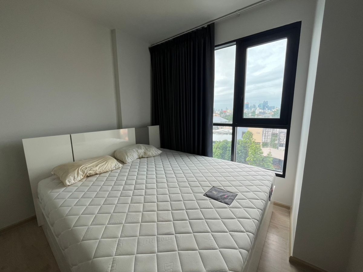 For SaleCondoRatchadapisek, Huaikwang, Suttisan : Fully Furnished condo for sell, close to MRT Sutthisan 081-245-7349