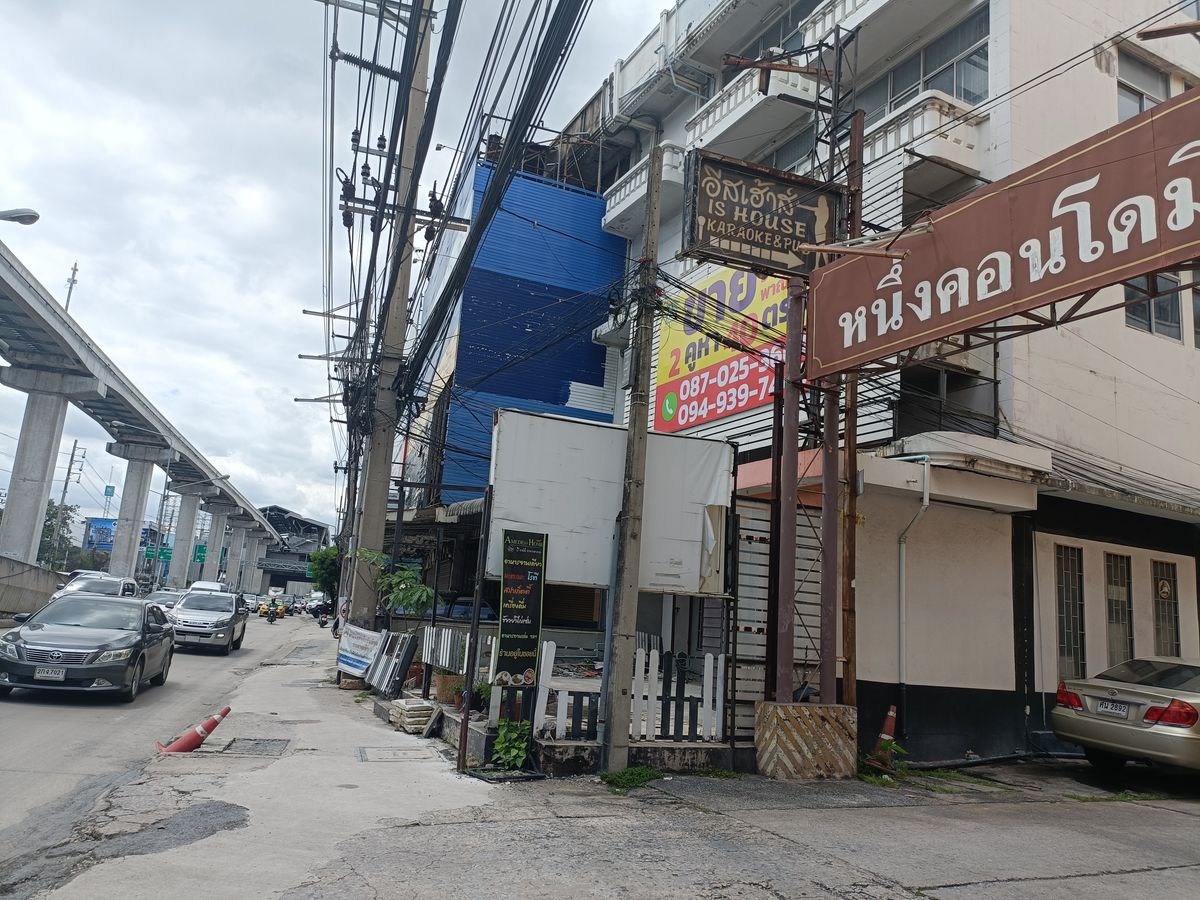 ขายอาคารพาณิชย์แจ้งวัฒนะ เมืองทอง : ขายอาคารพาณิชย์ 2 คูหา ทำเลดี ถนนแจ้งวัฒนะ 12ห่างจาก MRT แจ้งวัฒนะเพียง 200 เมตร