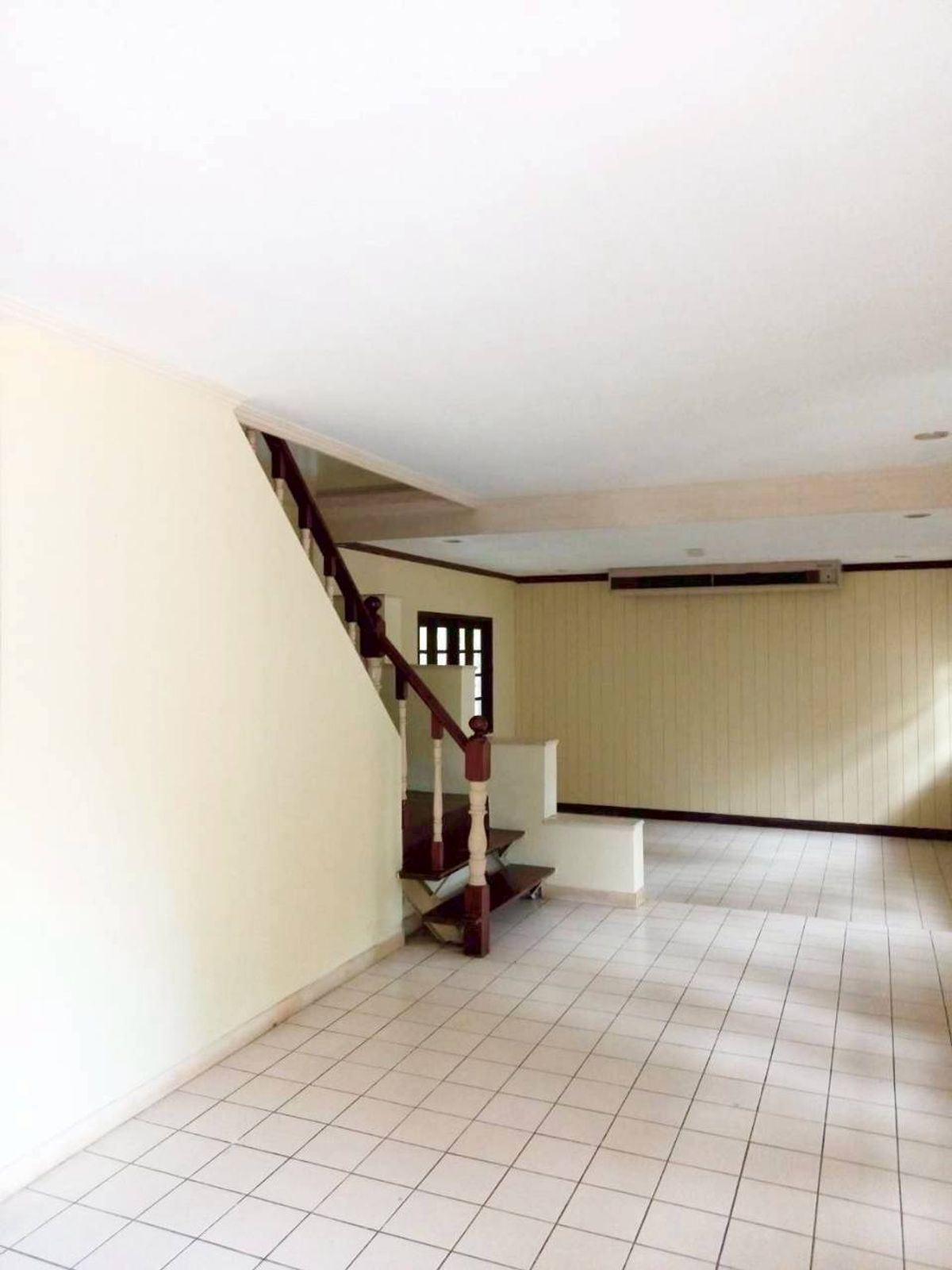 For SaleHouseBang Sue, Wong Sawang, Tao Pun : Classic house In the heart of Nonthaburi, beautiful garden