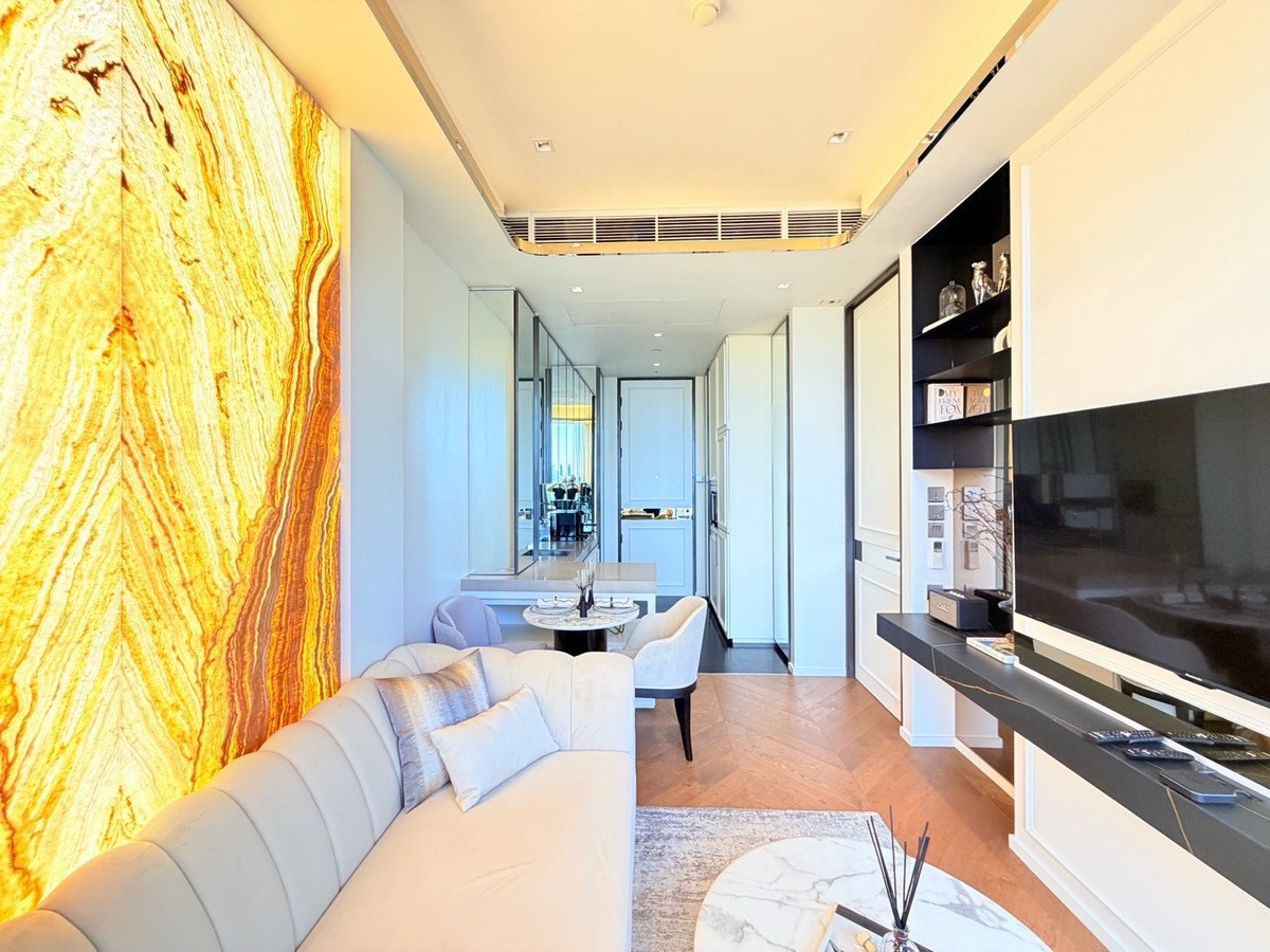 For RentCondoWitthayu, Chidlom, Langsuan, Ploenchit : 💎 28 Chidlom – Luxury 1BR, High Floor, City View, Only 55K!