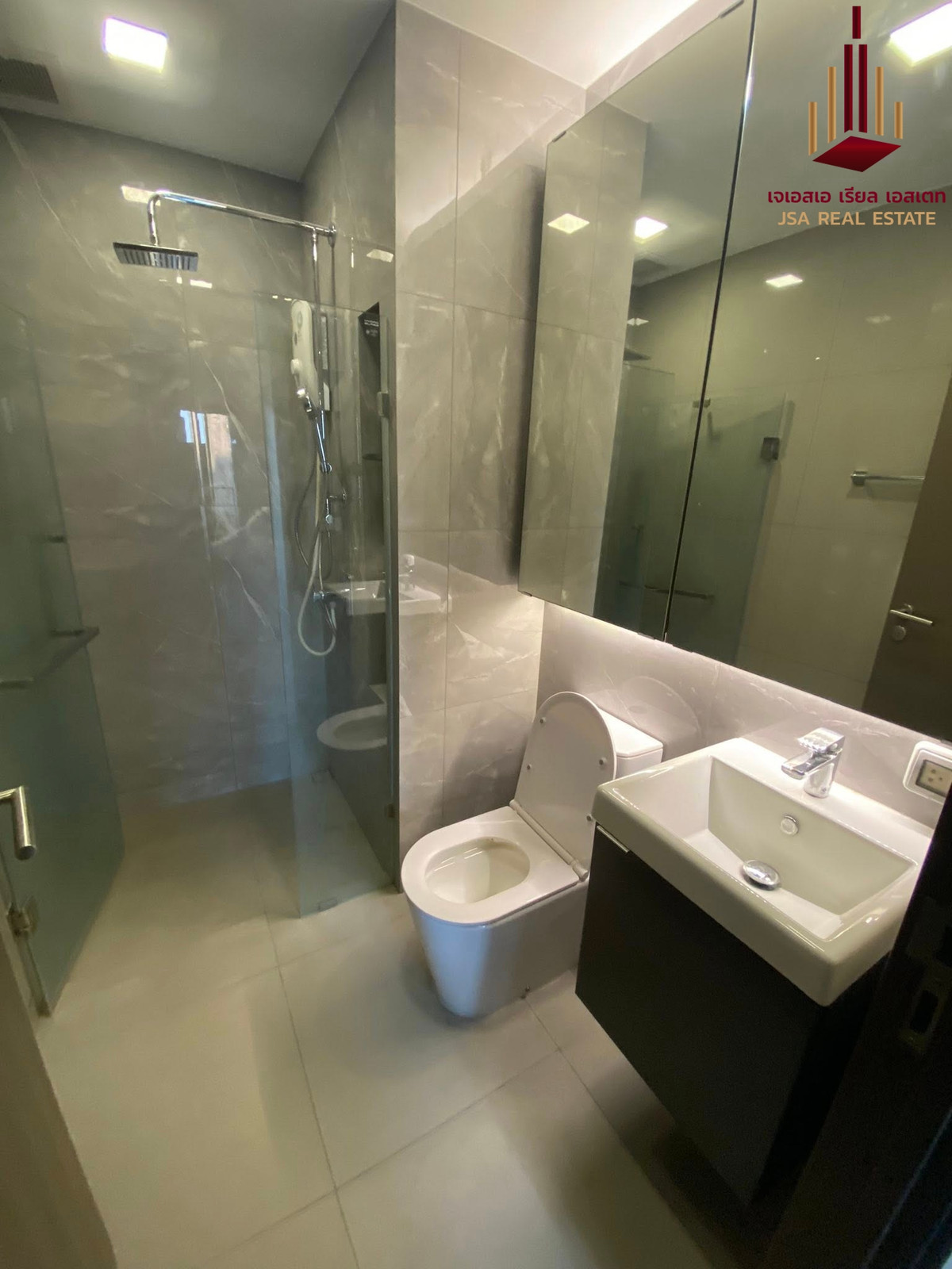 For RentCondoSapankwai,Jatujak : ✨ For Rent: The Privacy Jatujak Condo ✨ 💰 ONLY 30,000 THB/Month